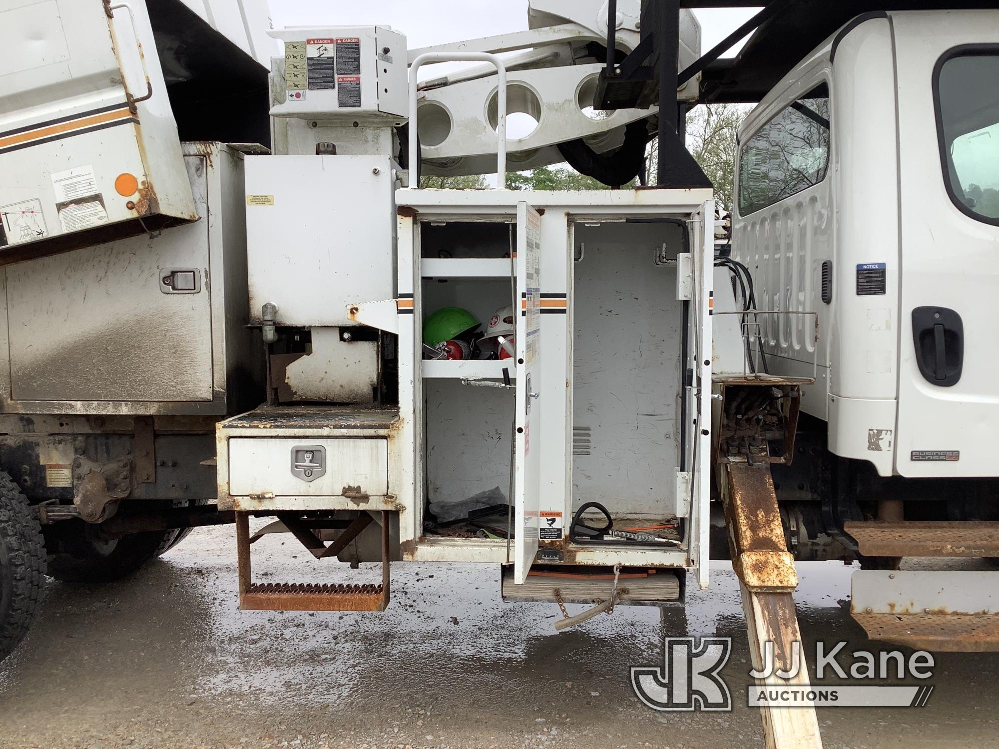 (Smock, PA) Altec LRV60/70, Over-Center Elevator Bucket mounted behind cab on 2012 Freightliner M2 1