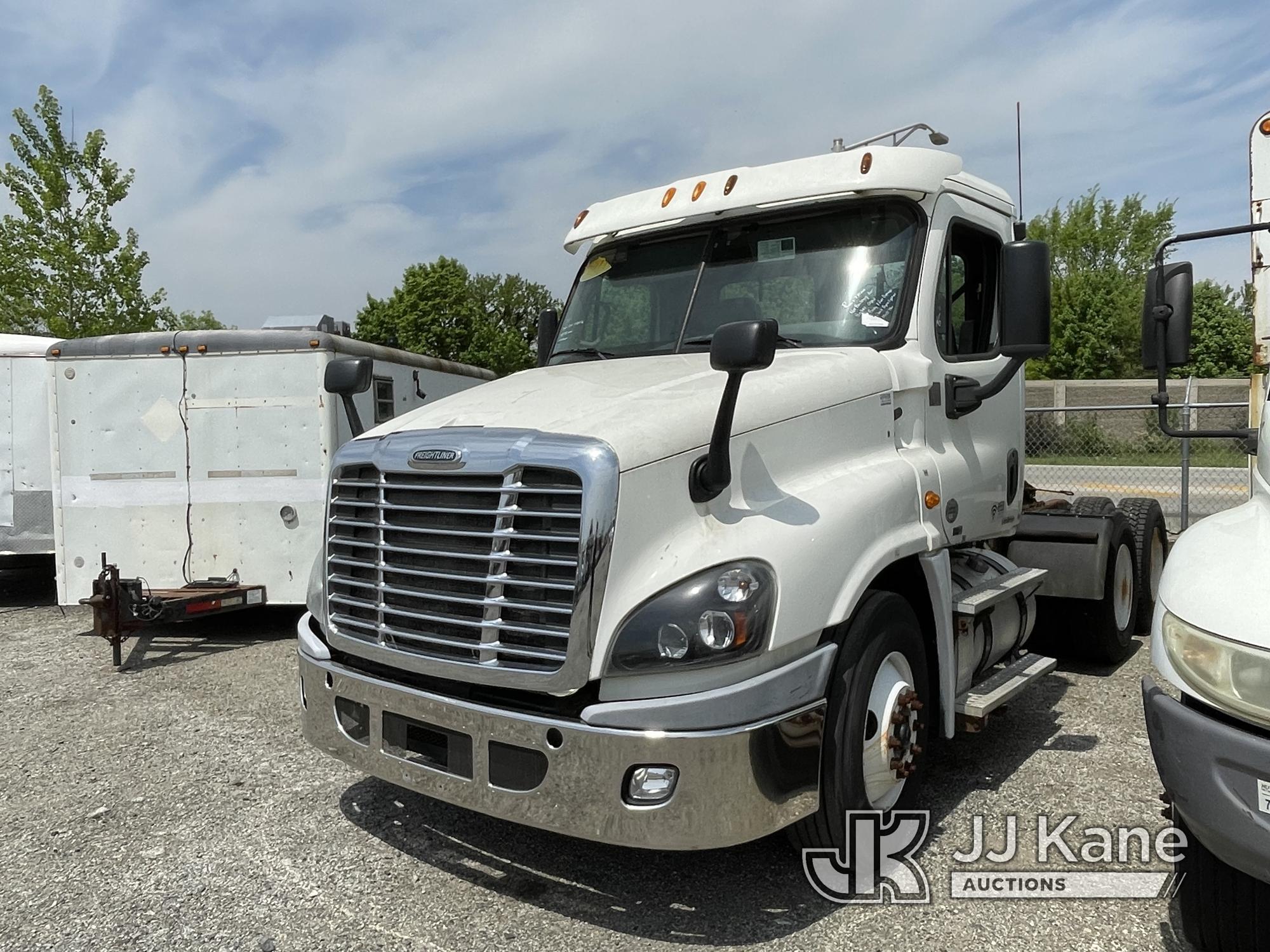 (Plymouth Meeting, PA) 2011 Freightliner Cascadia 125 T/A Truck Tractor Runs, Will Not Move Not Buil