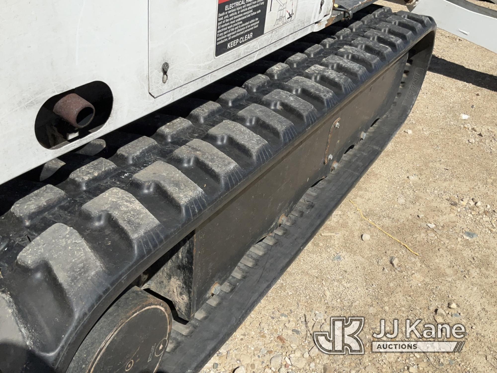 (Charlotte, MI) Altec AT37GW, Articulating & Telescopic Bucket mounted on 2017 Altec Crawler Back Ya