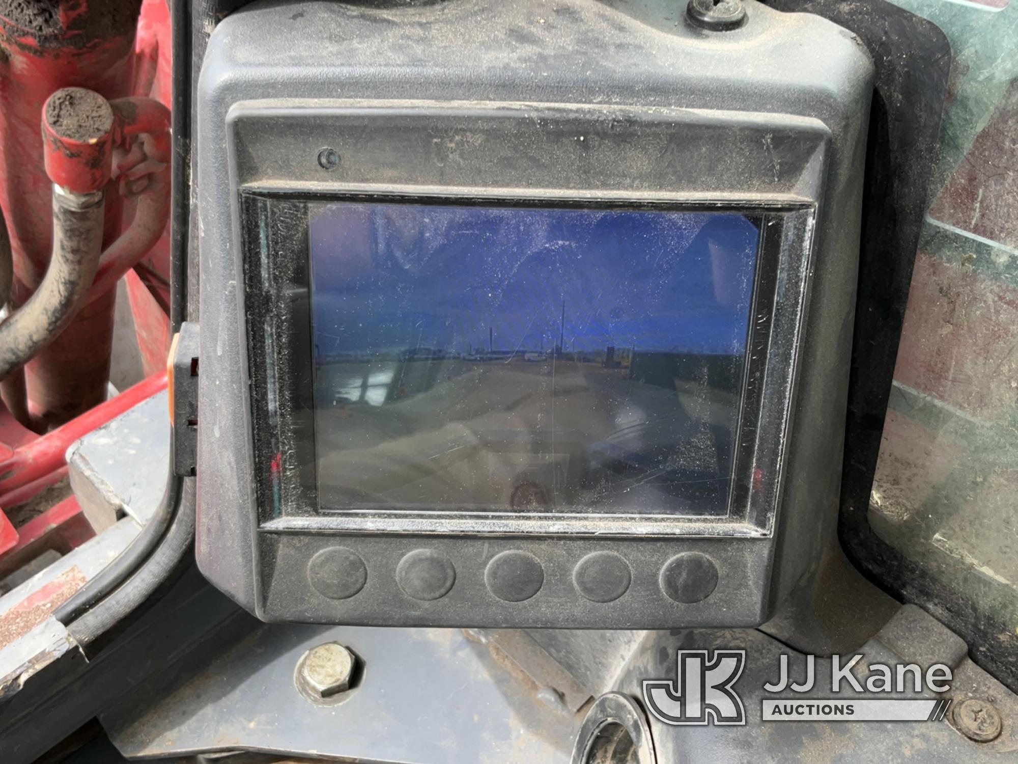 (Charlotte, MI) 2019 Takeuchi TL12 Skid Steer Loader Runs, Moves, Loader Operates, Smoky Exhaust, Mu