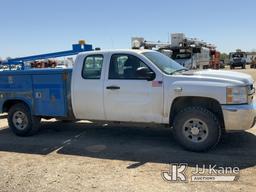 (Charlotte, MI) 2010 Chevrolet Silverado 3500HD 4x4 Extended-Cab Service Truck Runs, Moves