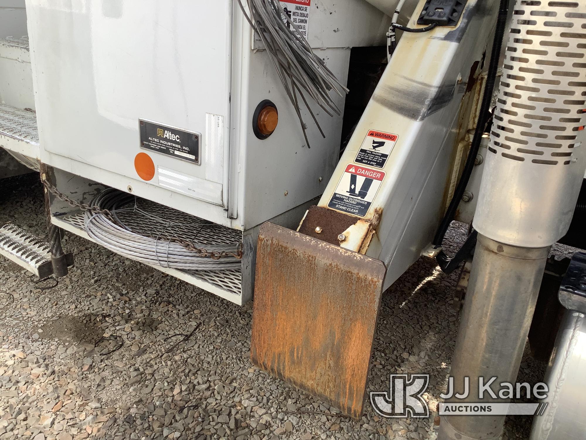 (Smock, PA) Altec AH-55E, Articulating & Telescopic Material Handling Bucket Truck rear mounted on 2