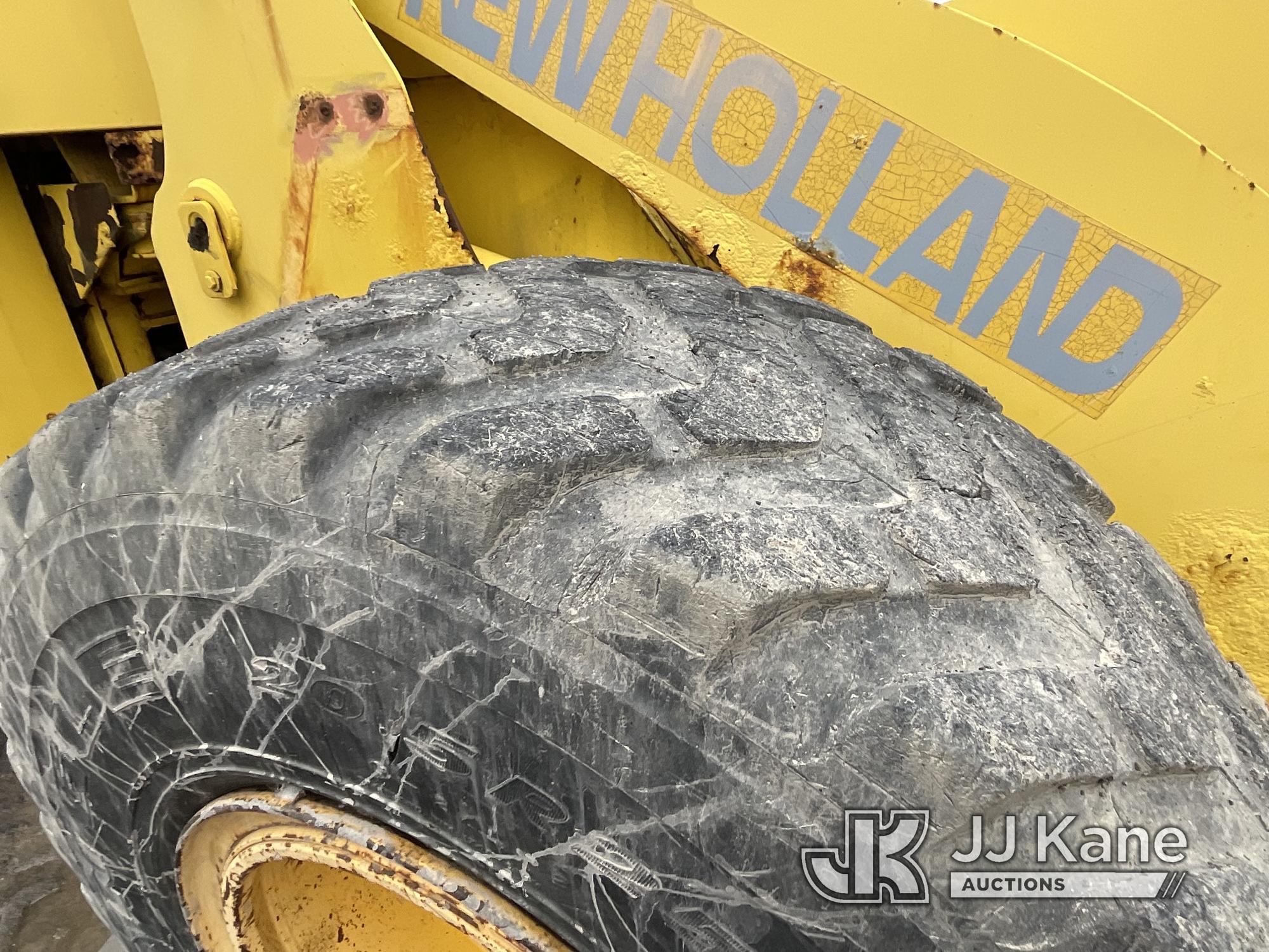 (Rome, NY) 2004 New Holland LW130 Articulating Wheel Loader runs, moves, & operates - per seller: ne