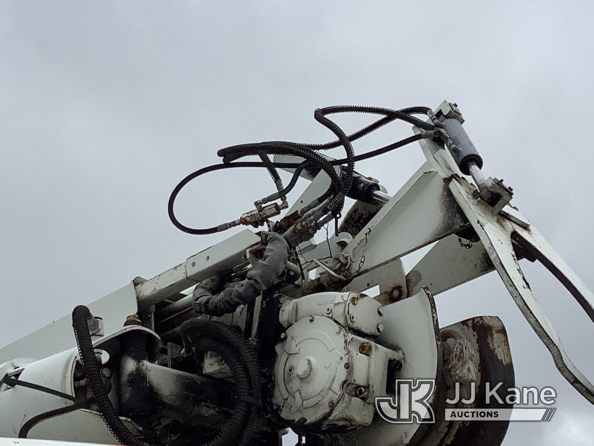 (Harmans, MD) Terex/Telelect Commander C4045, Digger Derrick rear mounted on 2011 International 4400