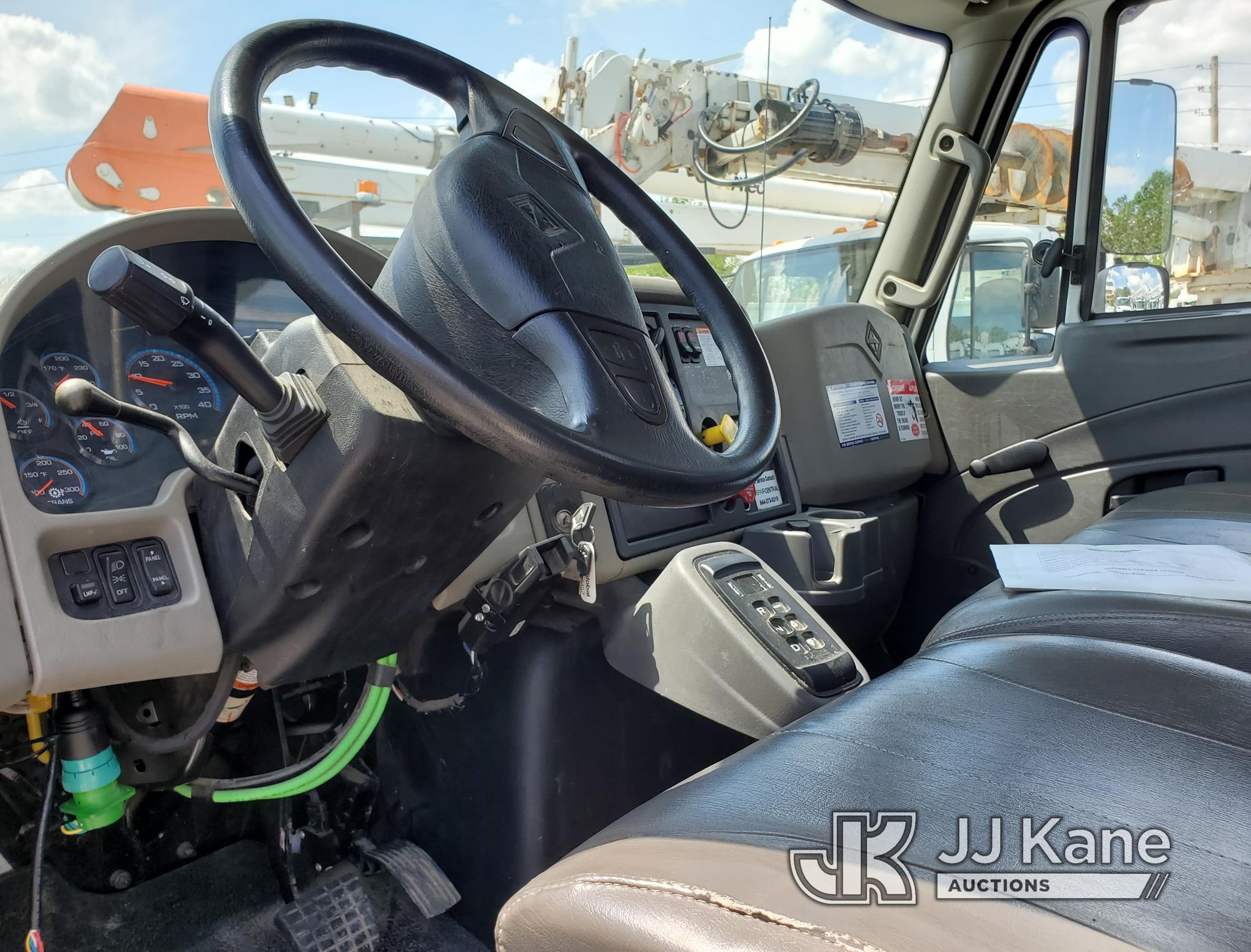 (Indianapolis, IN) Altec AA55, Material Handling Bucket Truck rear mounted on 2019 International 430