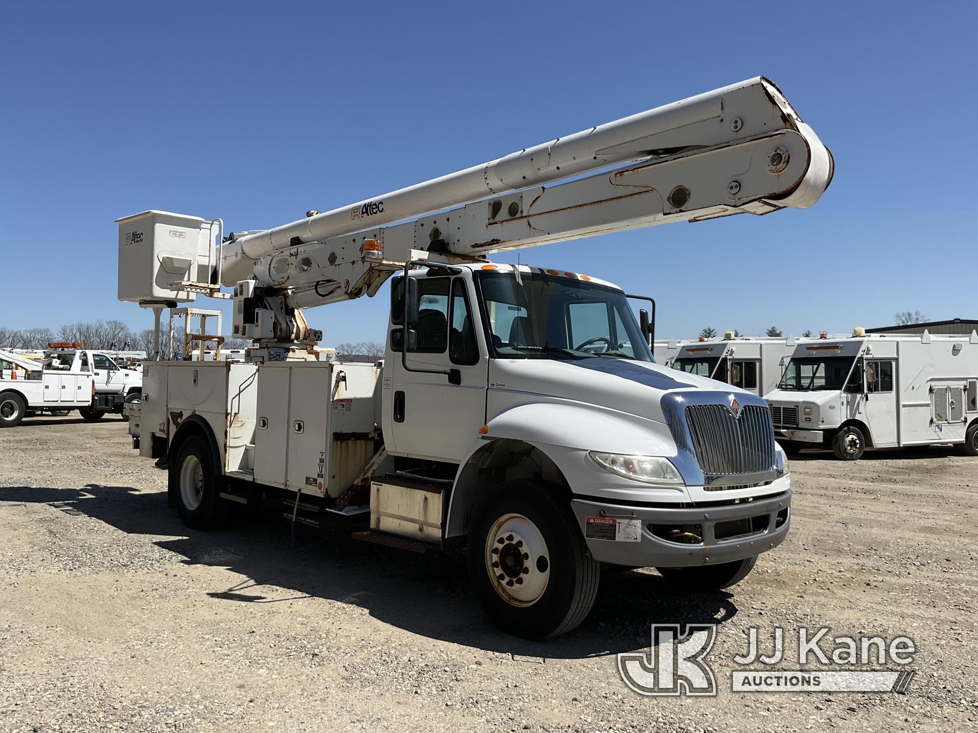 (Shrewsbury, MA) Altec AA55-MH, Material Handling Bucket Truck , 2018 International Durastar 4300 Ut