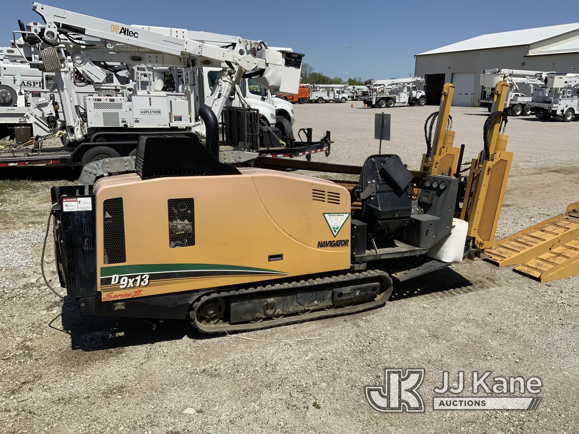 (Fort Wayne, IN) 2011 Vermeer D9x13 Series II Directional Boring Machine, Machine & Trailer Will Be