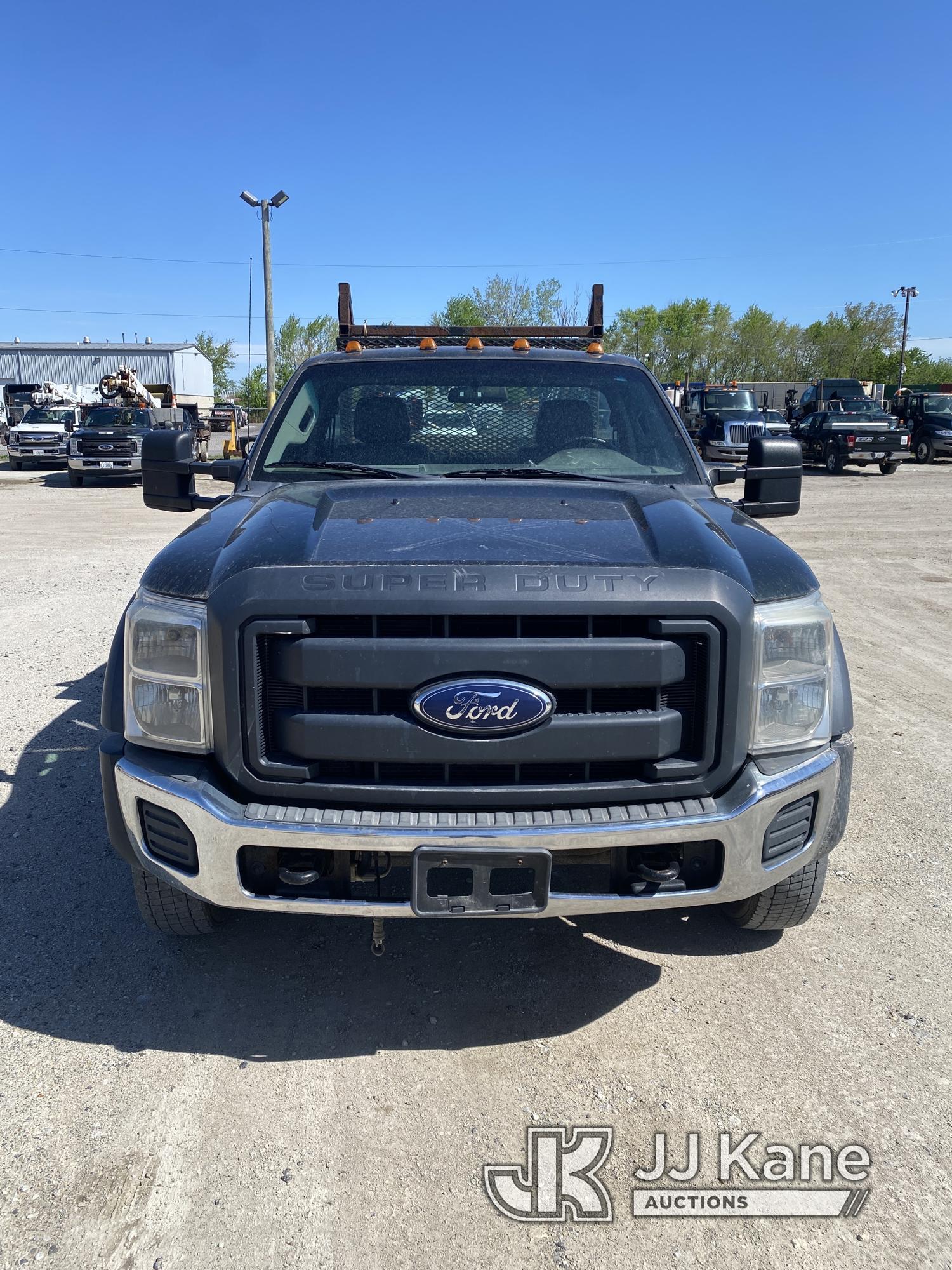 (University Park, IL) 2013 Ford F450 4x4 Service Truck Runs & Moves