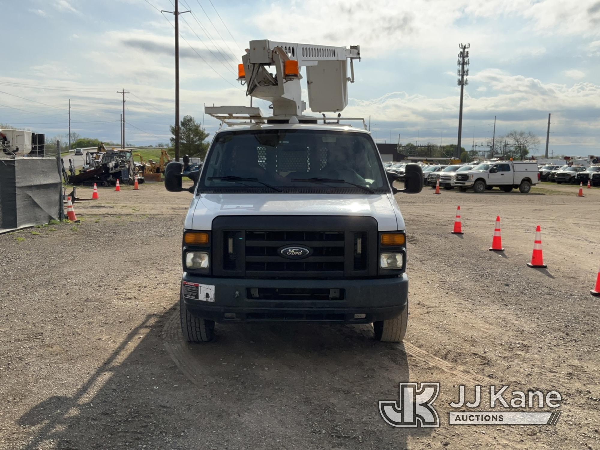 (Charlotte, MI) Telsta A28C, Articulating & Telescopic Non-Insulated Cable Placing Bucket Truck cent