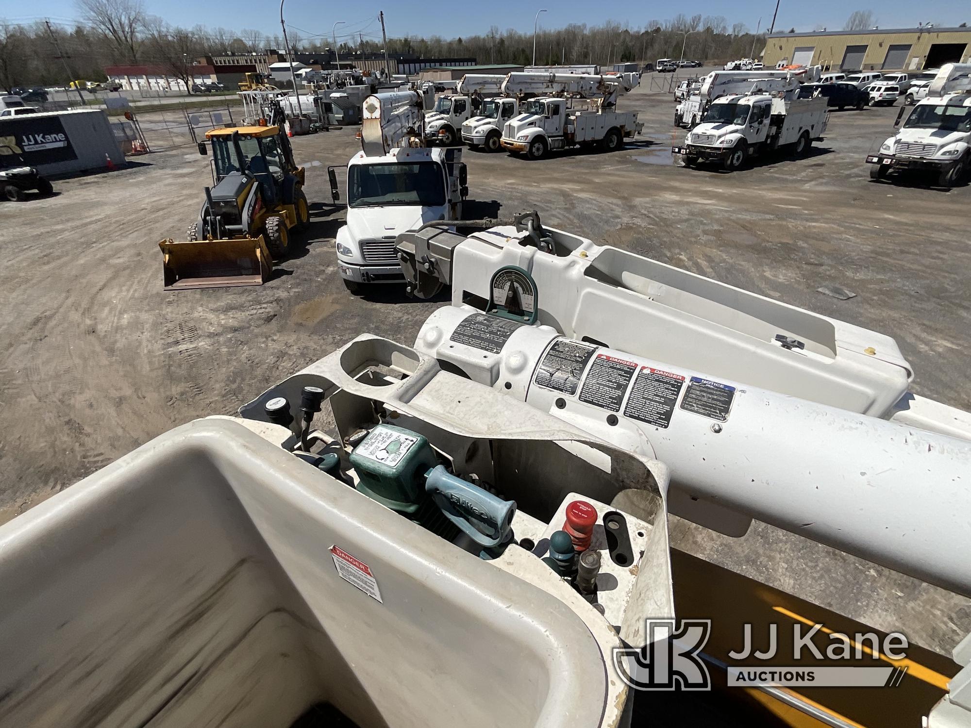 (Rome, NY) Altec L45M, Over-Center Material Handling Bucket Truck center mounted on 2006 Freightline