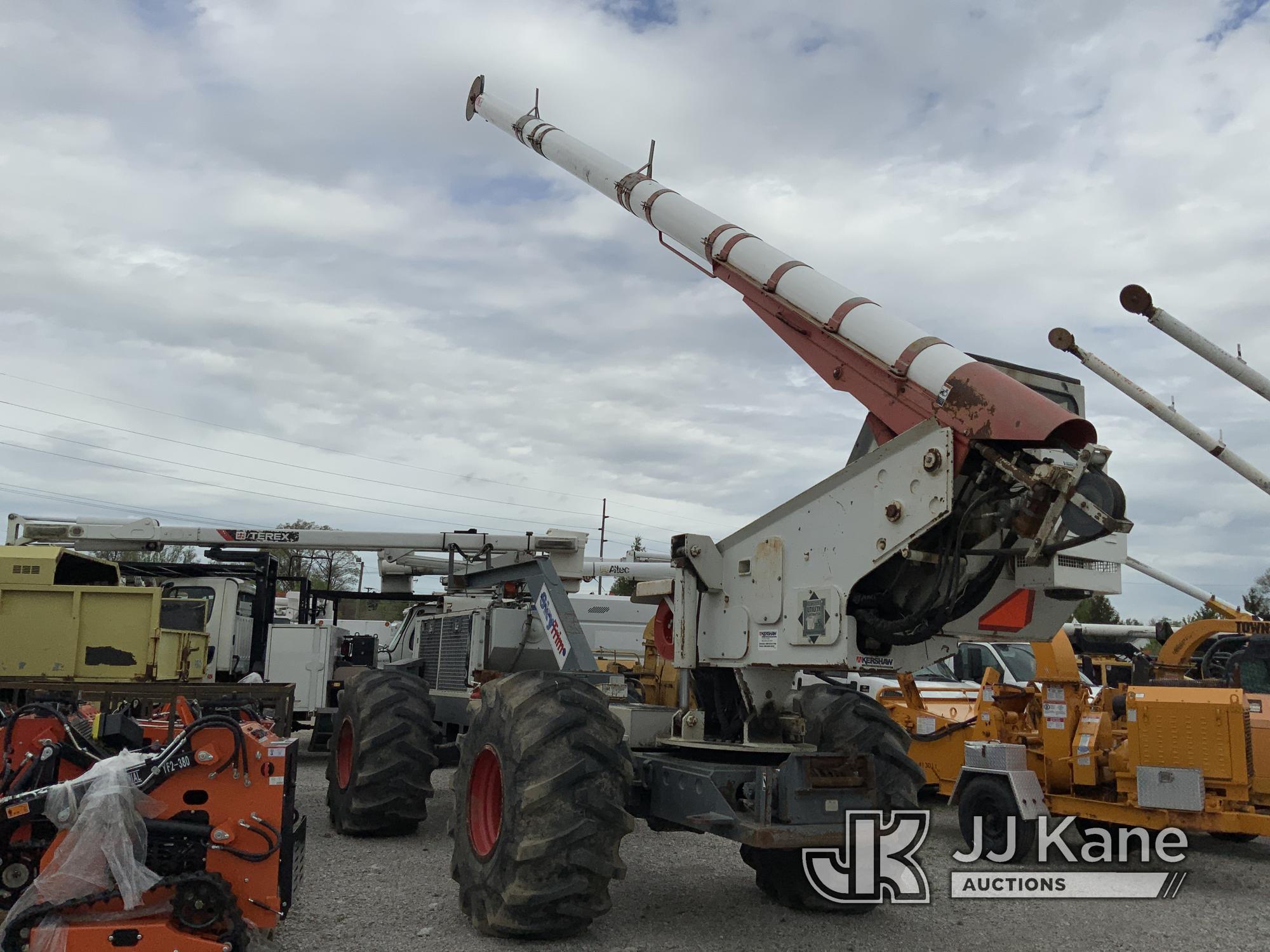 (Fort Wayne, IN) Kershaw SkyTrim 75X Articulating Rubber Tired Log Skidder Runs, Moves & Operates) (