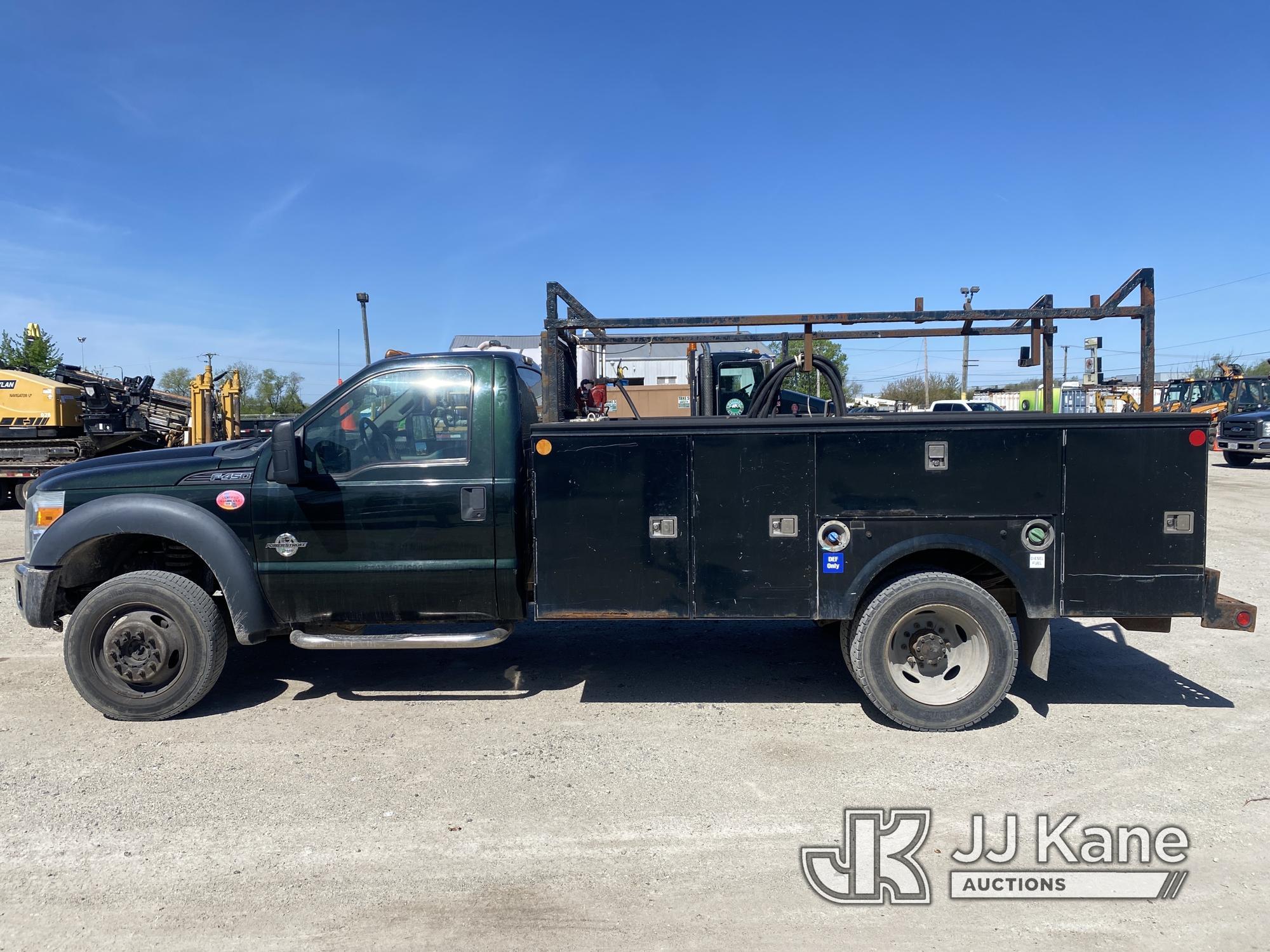 (University Park, IL) 2013 Ford F450 4x4 Service Truck Runs & Moves