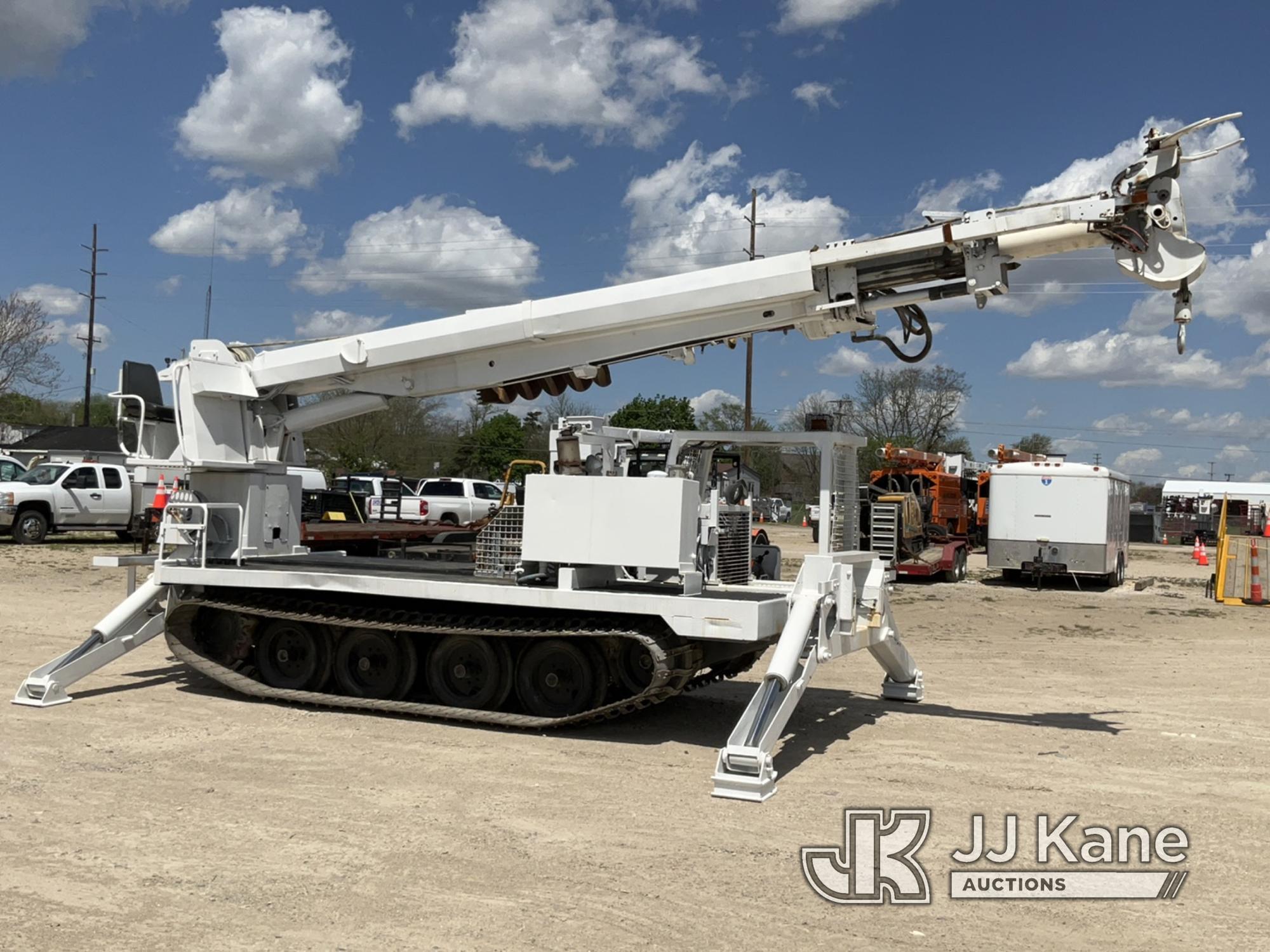 (Charlotte, MI) Altec D947T, Digger Derrick rear mounted on 2000 CME 800HD Crawler All-Terrain Vehic