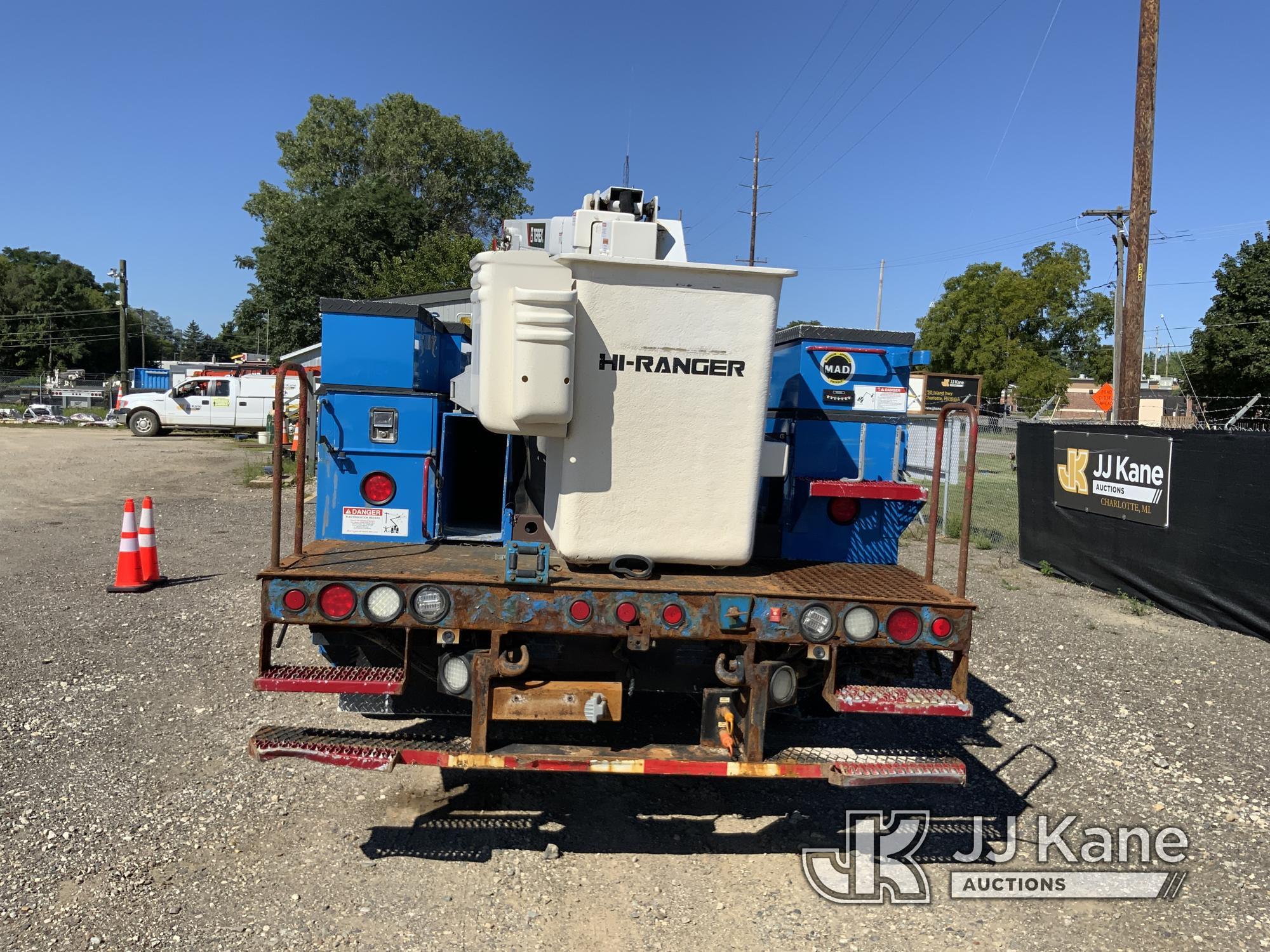 (Charlotte, MI) Terex/Telelect Hi-Ranger LT-40, Articulating & Telescopic Bucket Truck mounted behin