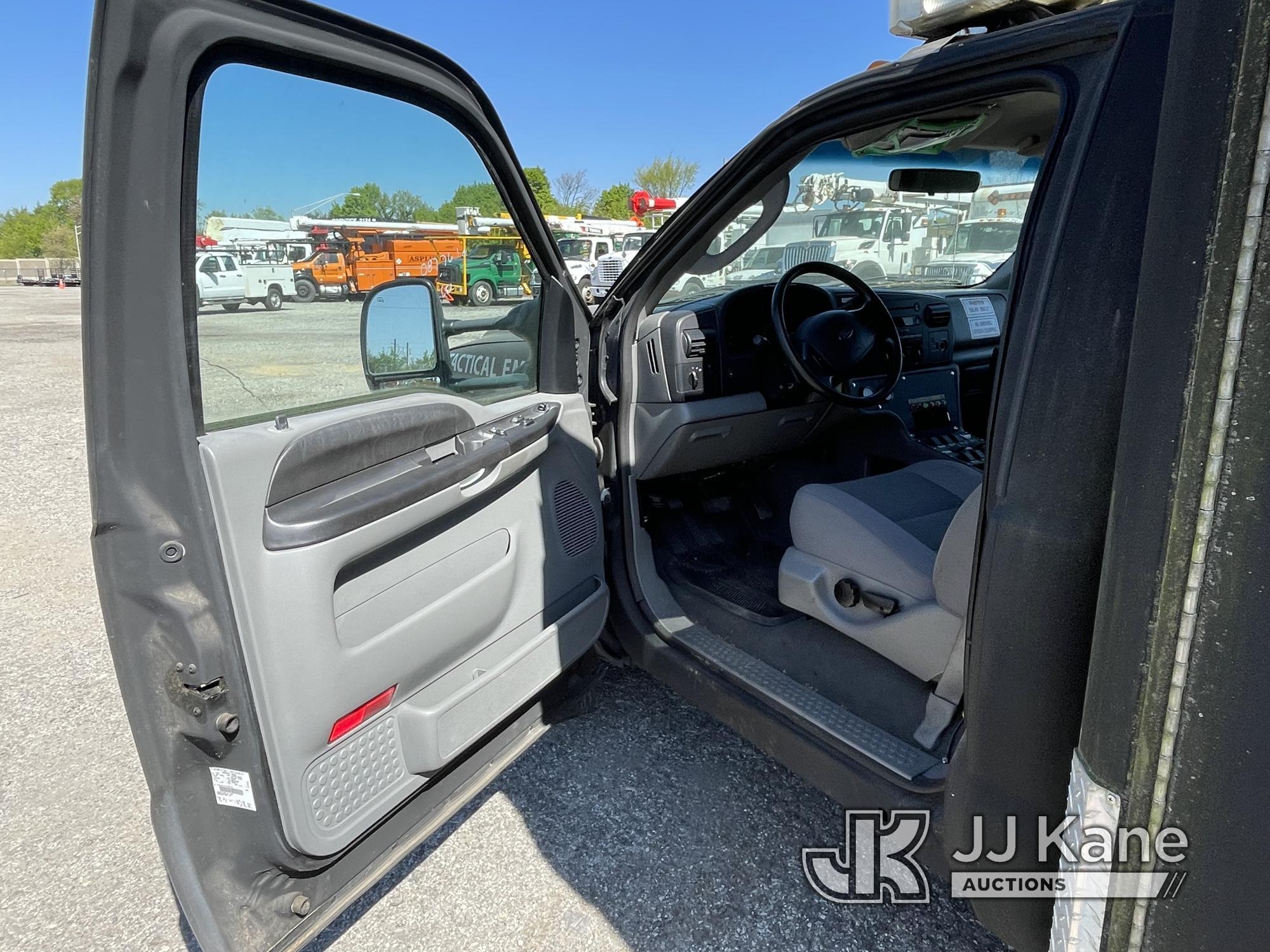 (Plymouth Meeting, PA) 2005 Ford F350 Emergency Response Truck Runs & Moves, Check Engine Light, Bod