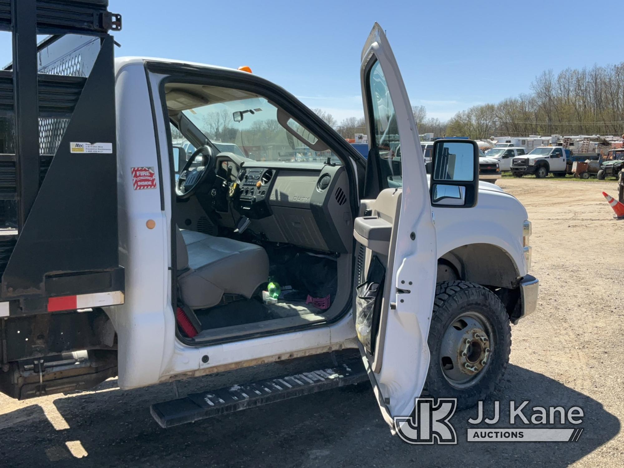 (Charlotte, MI) 2008 Ford F350 4x4 Flatbed Truck Runs, Moves, Rust, Rotted Boards On Bed