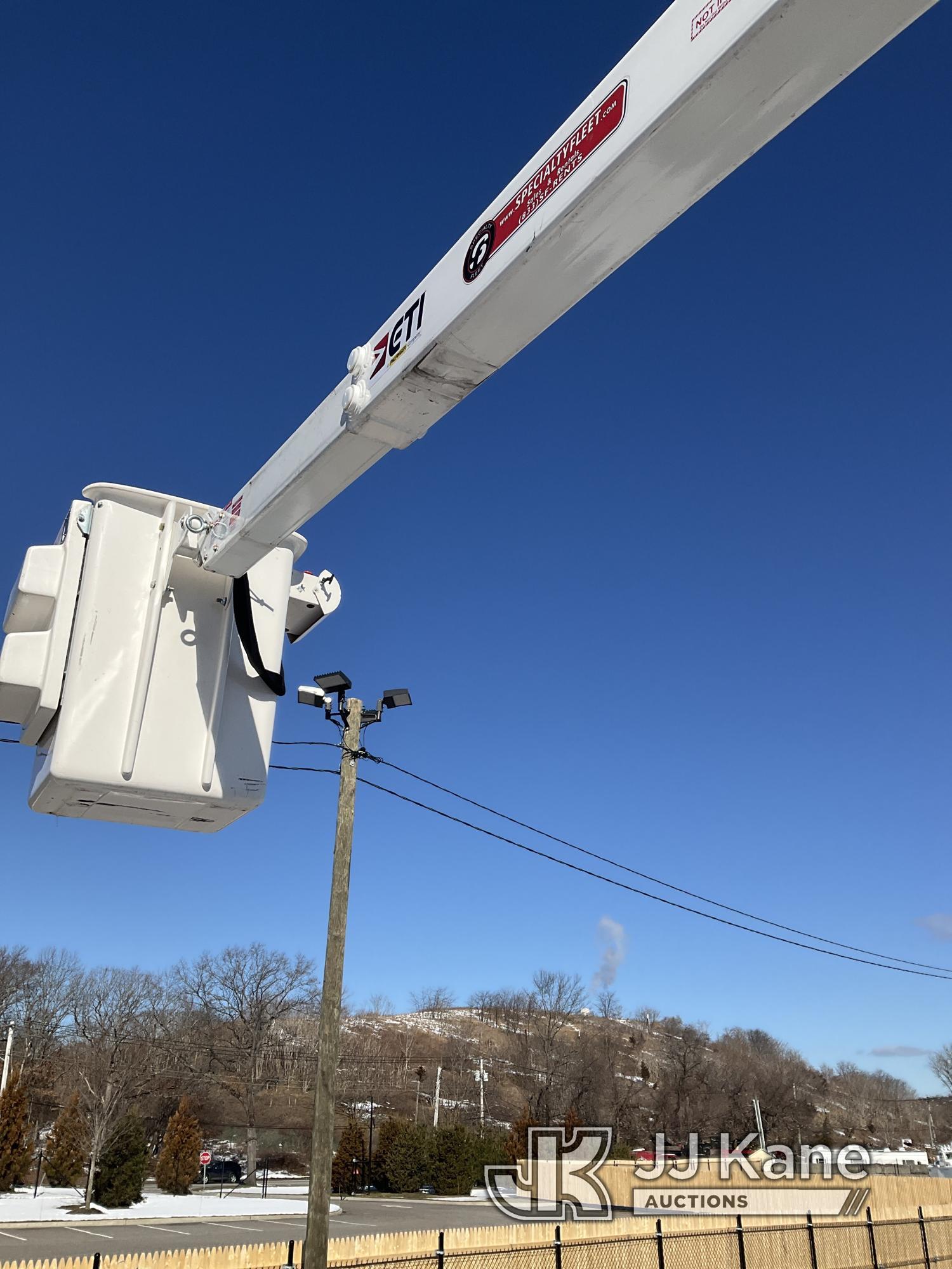 (Kings Park, NY) ETI ETC35SNT, Articulating & Telescopic Non-Insulated Bucket Truck mounted behind c