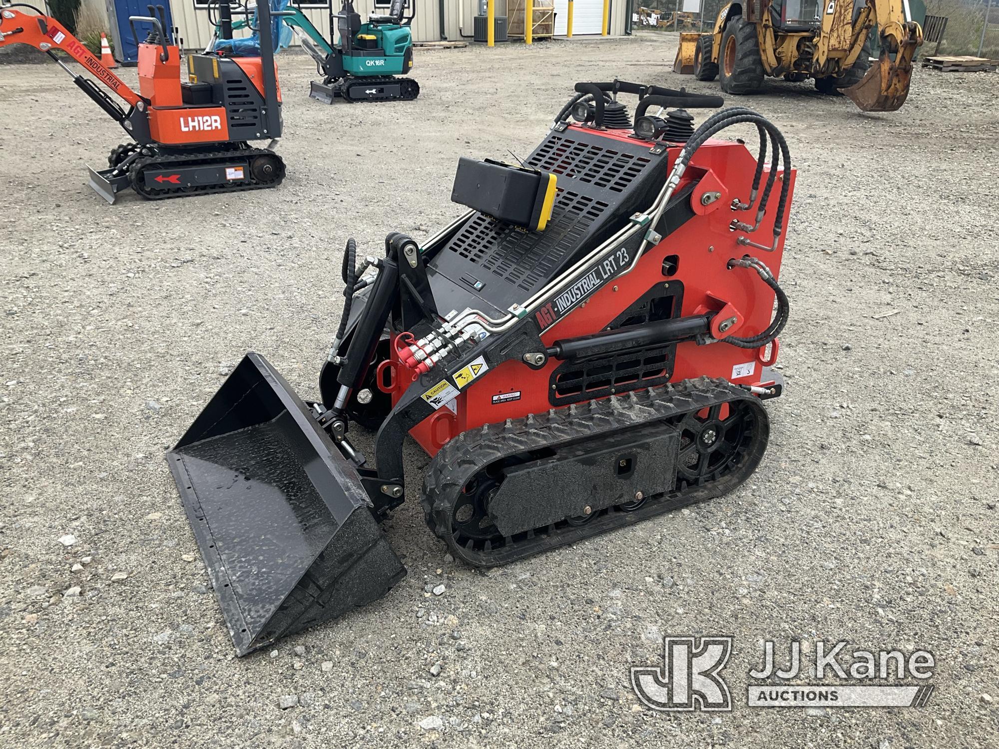 (Shrewsbury, MA) 2024 Agrotk LRT23 Walk-Behind Crawler Skid Steer Loader New/Unused) (Not Running, F