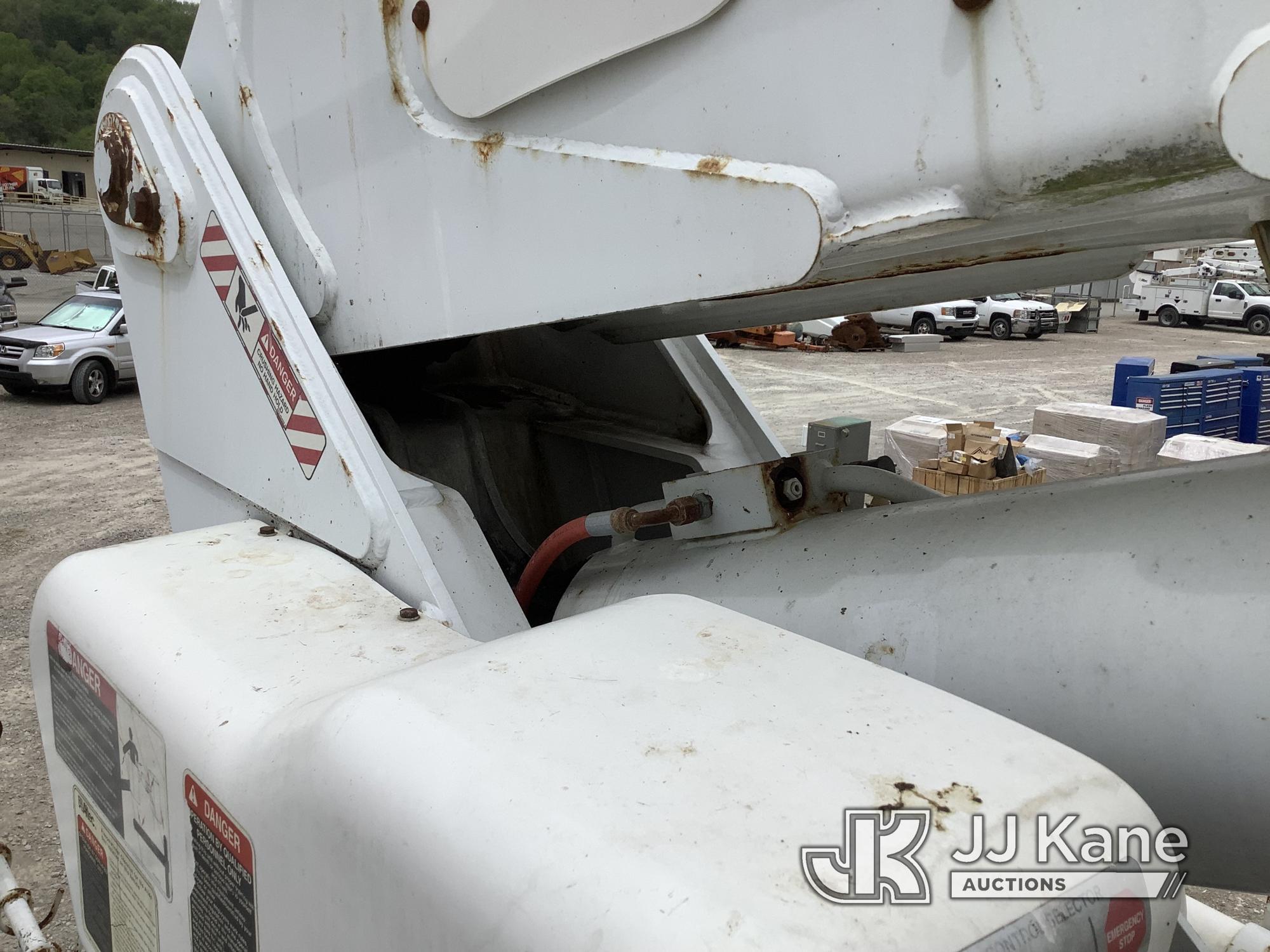 (Smock, PA) Altec AM55-MH, Over-Center Material Handling Bucket rear mounted on 2009 Freightliner M2