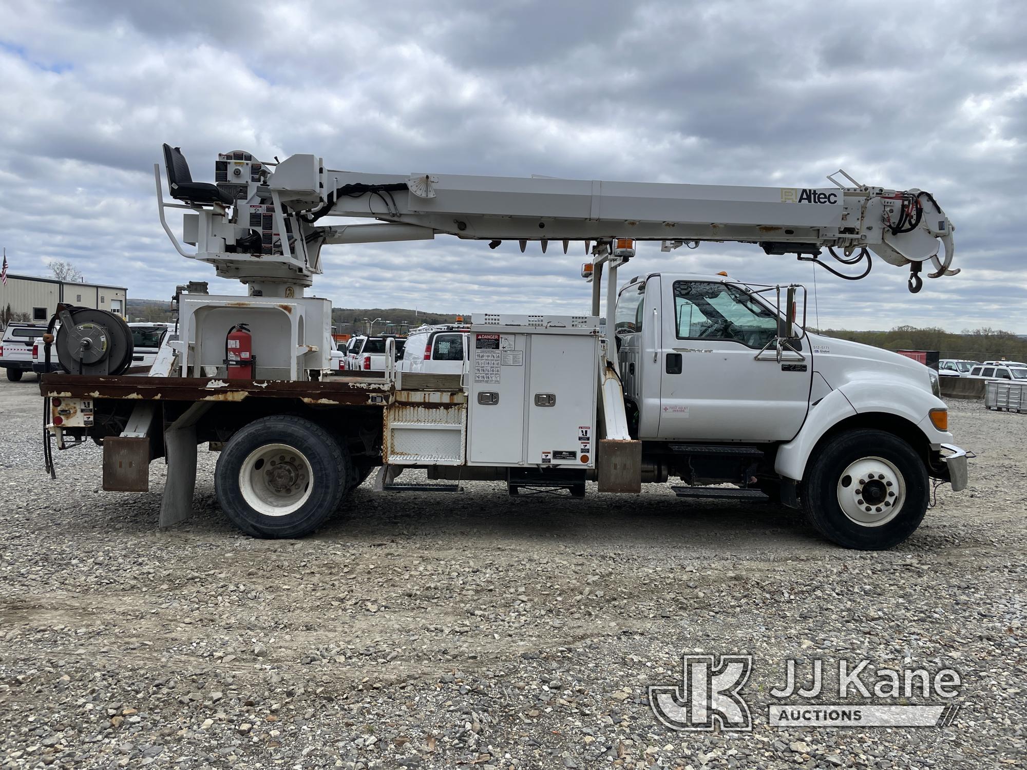 (Shrewsbury, MA) Altec DC47-TR, Digger Derrick rear mounted on 2015 Ford F750 Flatbed/Utility Truck