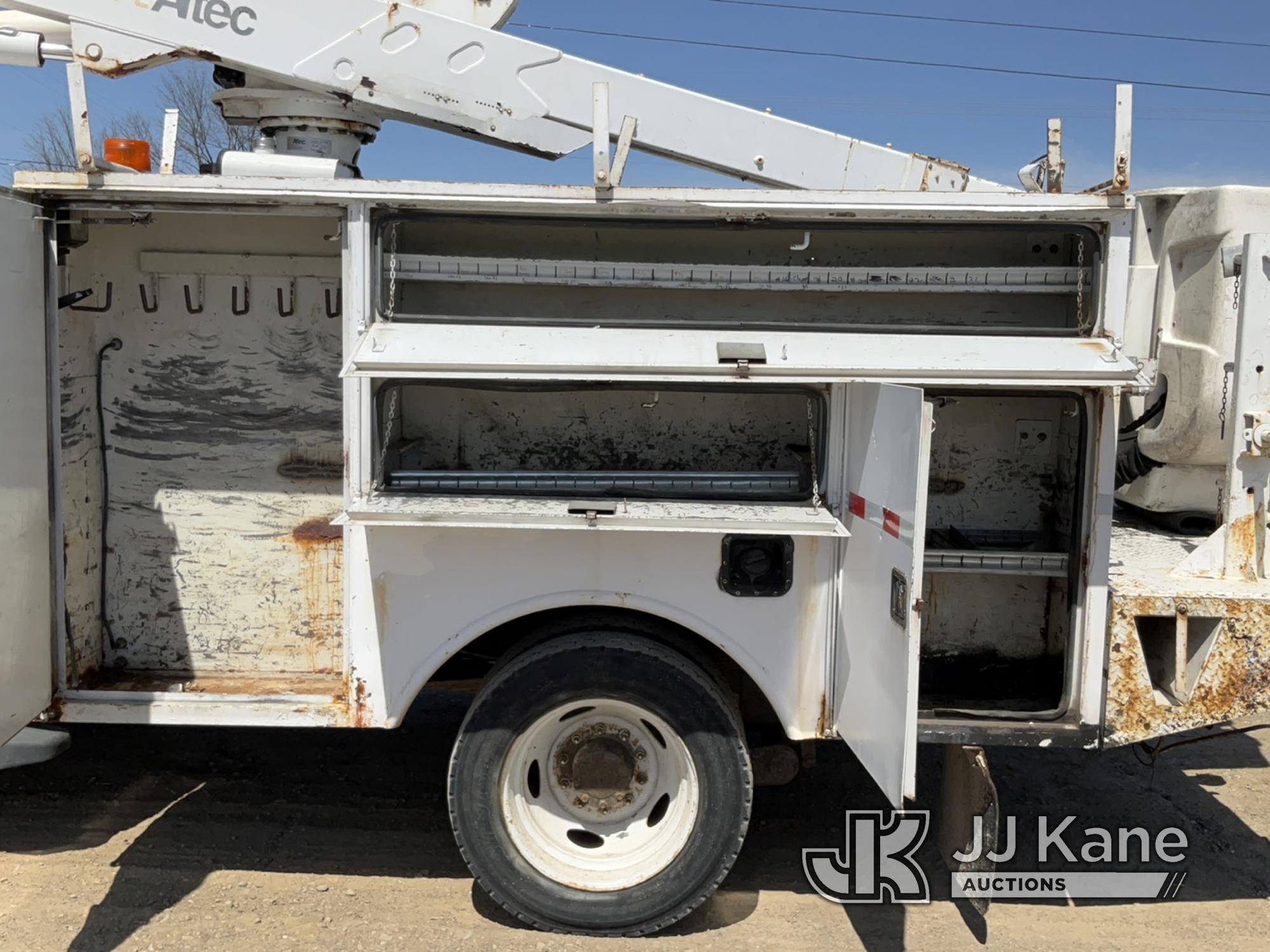 (Charlotte, MI) Altec AT37G, Articulating & Telescopic Bucket Truck mounted behind cab on 2006 Ford