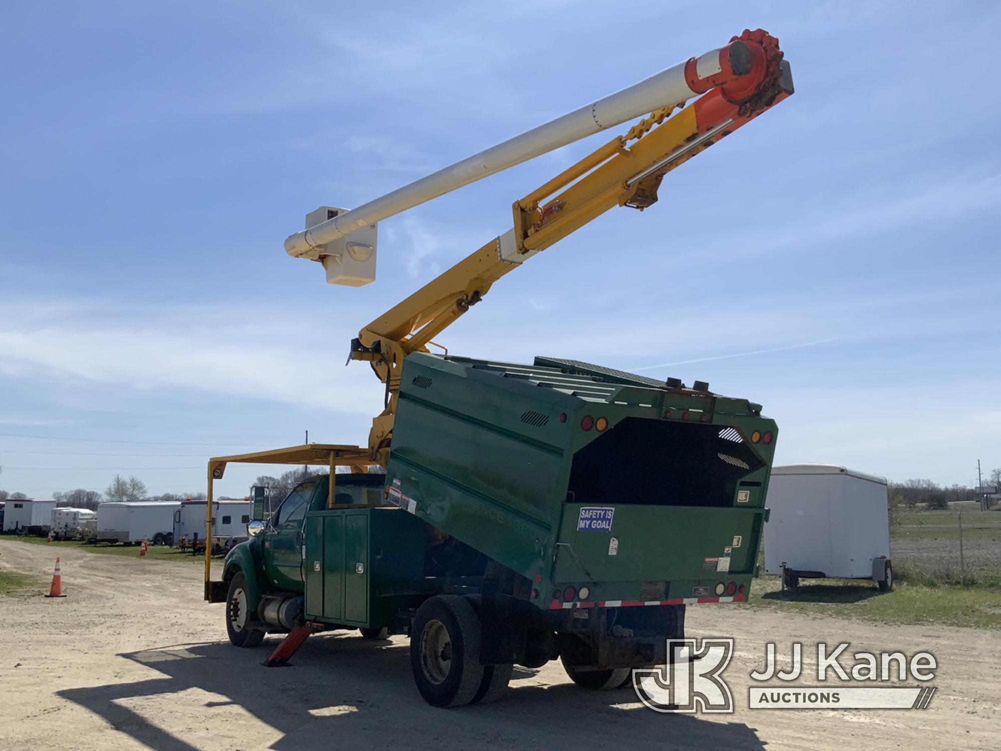 (Charlotte, MI) Altec LR760E70, Over-Center Elevator Bucket Truck mounted behind cab on 2015 Ford F7