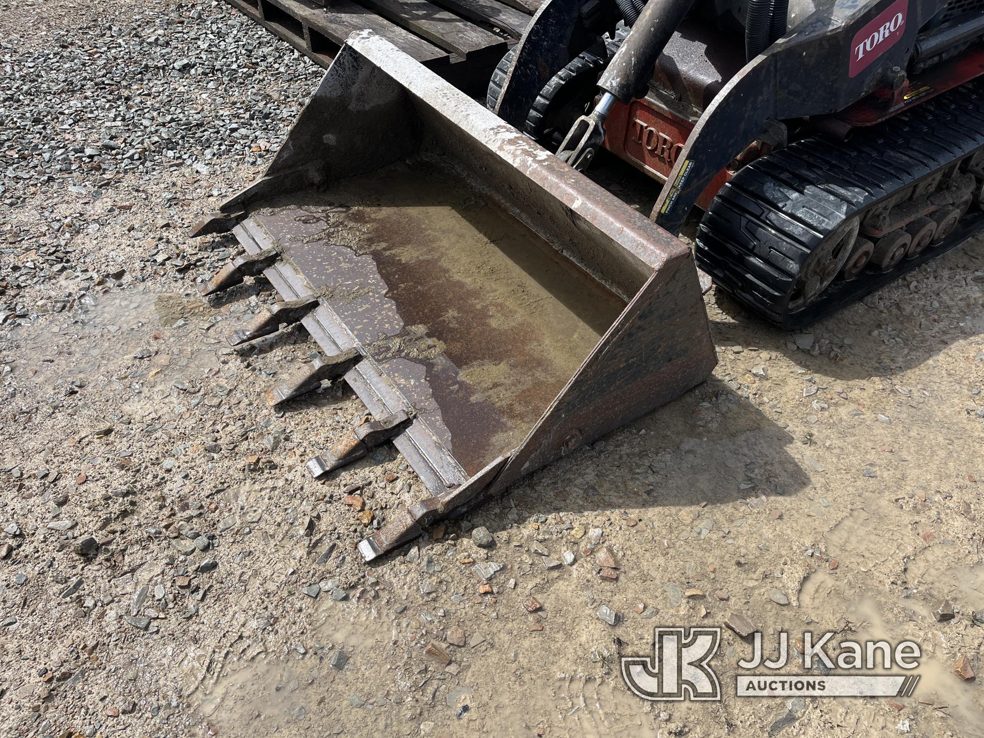 (Smock, PA) Toro Dingo TX-425 Walk-Behind Crawler Skid Steer Loader Runs, Moves & Operates