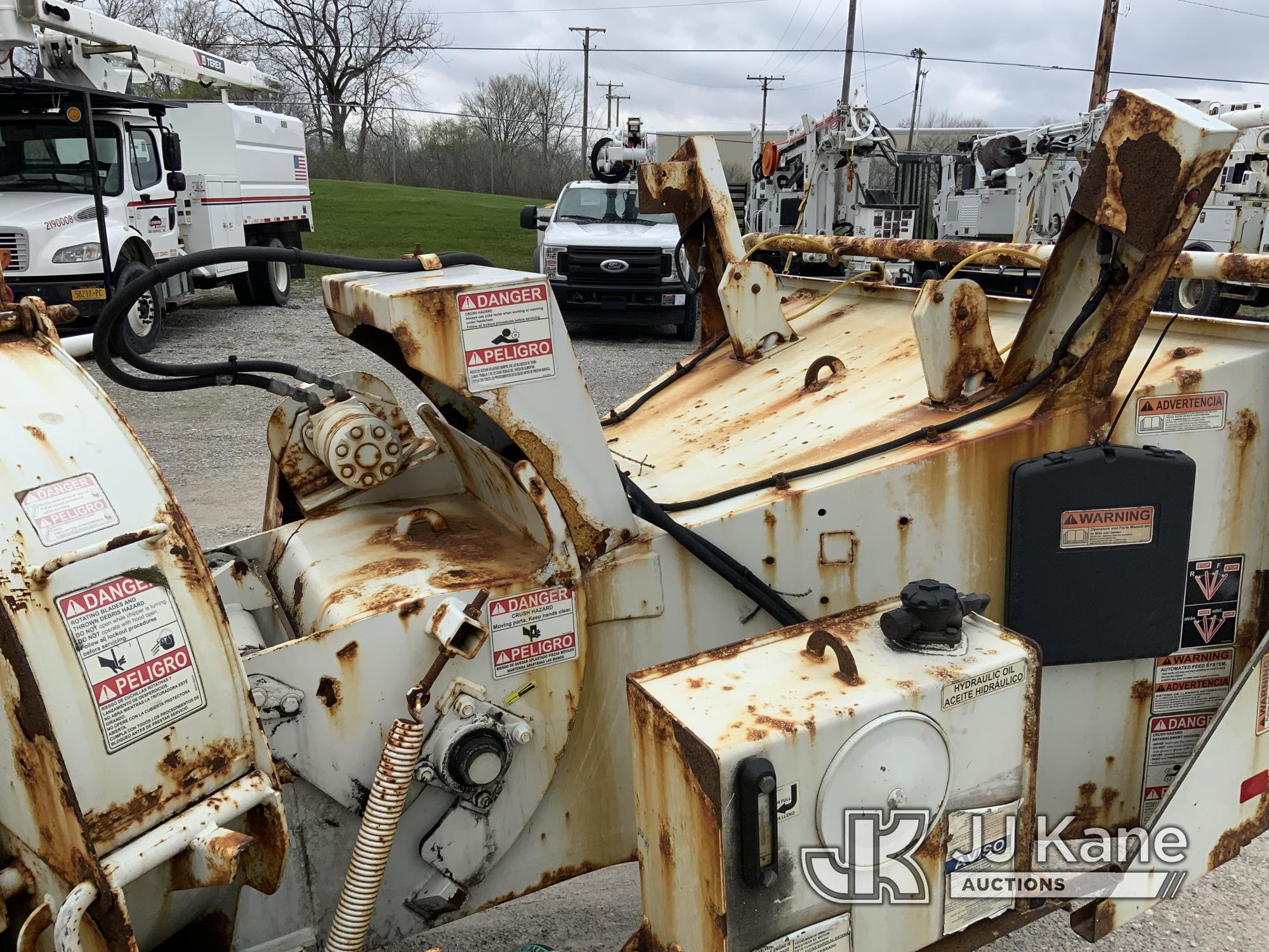 (Fort Wayne, IN) 2016 Morbark M12D Chipper (12in Drum), trailer mtd. NO TITLE) (Runs & Operates) (Ru