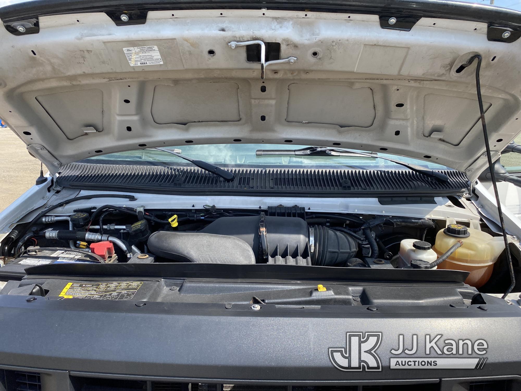 (Plymouth Meeting, PA) ETI ETT29-SNV, Telescopic Non-Insulated Bucket Van mounted on 2013 Ford E350