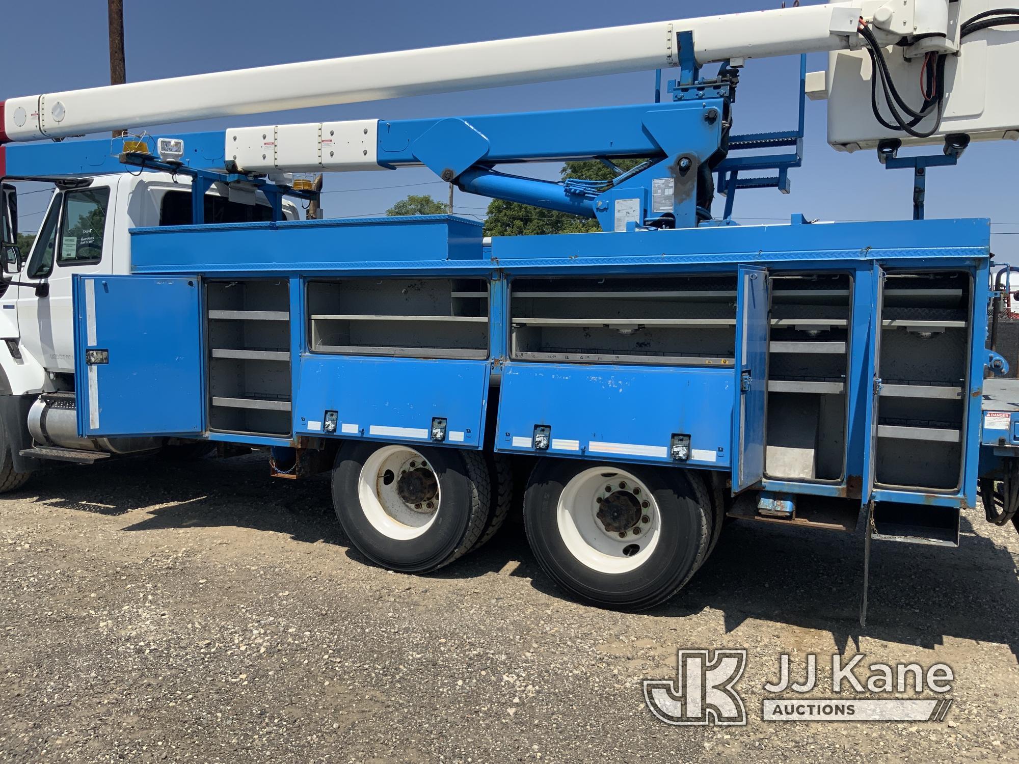 (Charlotte, MI) HiRanger 5FC-55, Bucket Truck center mounted on 2010 International 7400 WORKStar T/A