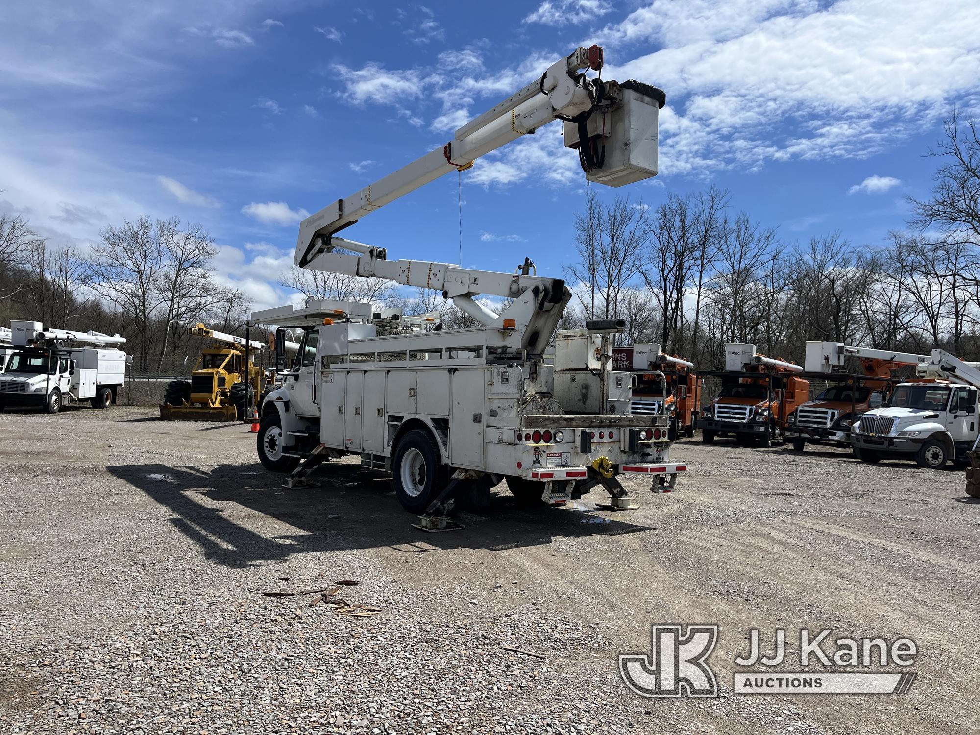 (Smock, PA) Lift-All LOM15-55-1S, Articulating & Telescopic Material Handling Bucket Truck rear moun