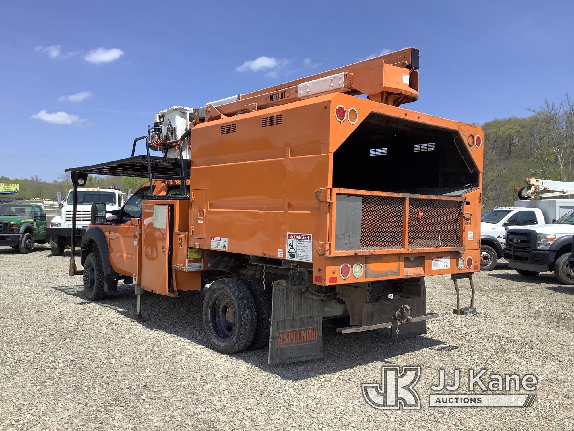 (Smock, PA) Versalift SST40EIH, Articulating & Telescopic Bucket mounted behind cab on 2015 Ford F55