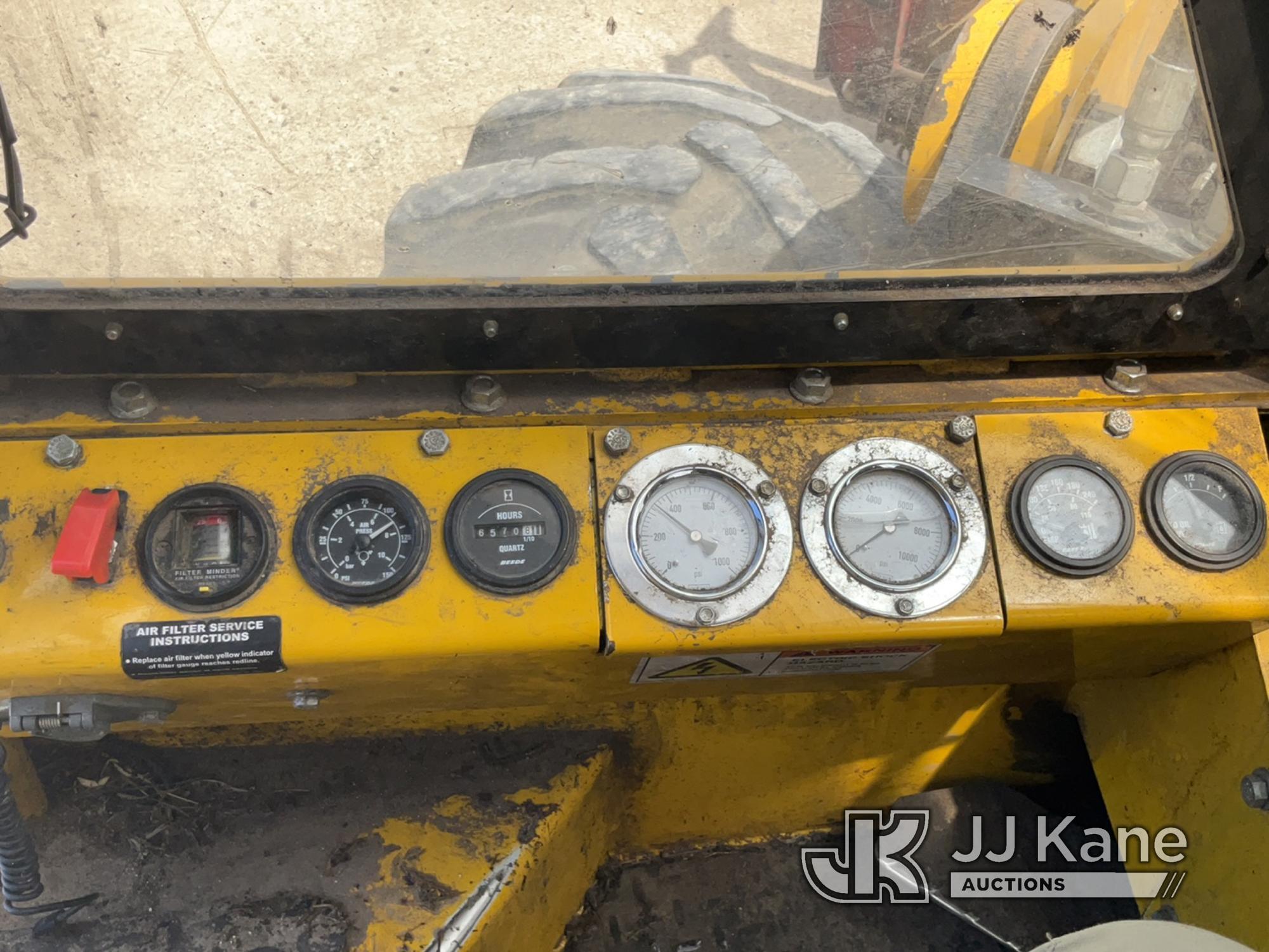 (Charlotte, MI) 2017 Geoboy Wheel Skid Steer Loader Runs, Moves, Head Condition Unknown, Rear Differ