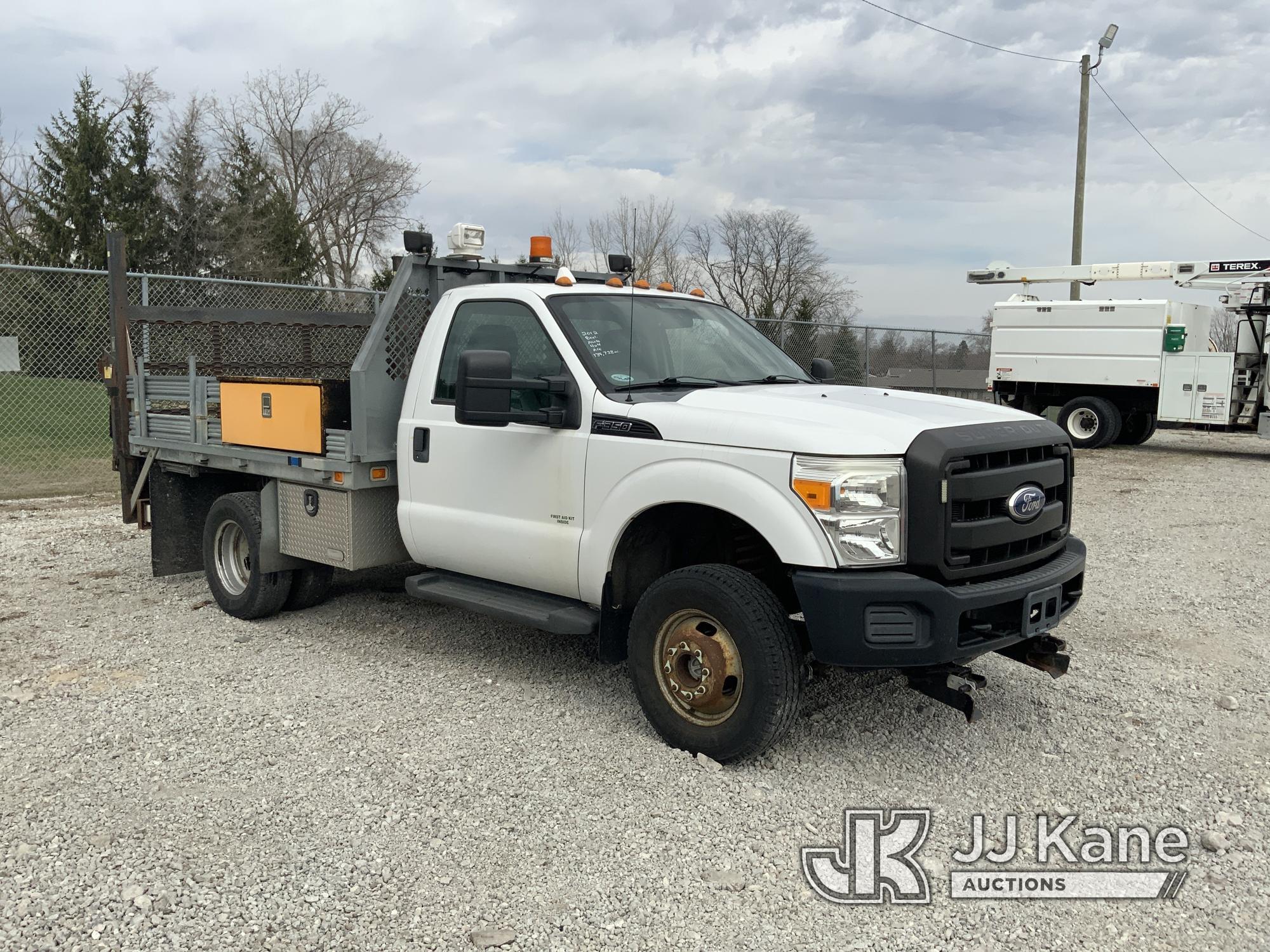 (Fort Wayne, IN) 2012 Ford F350 4x4 Flatbed Truck Runs) (Will Not Move, Bad Transmission