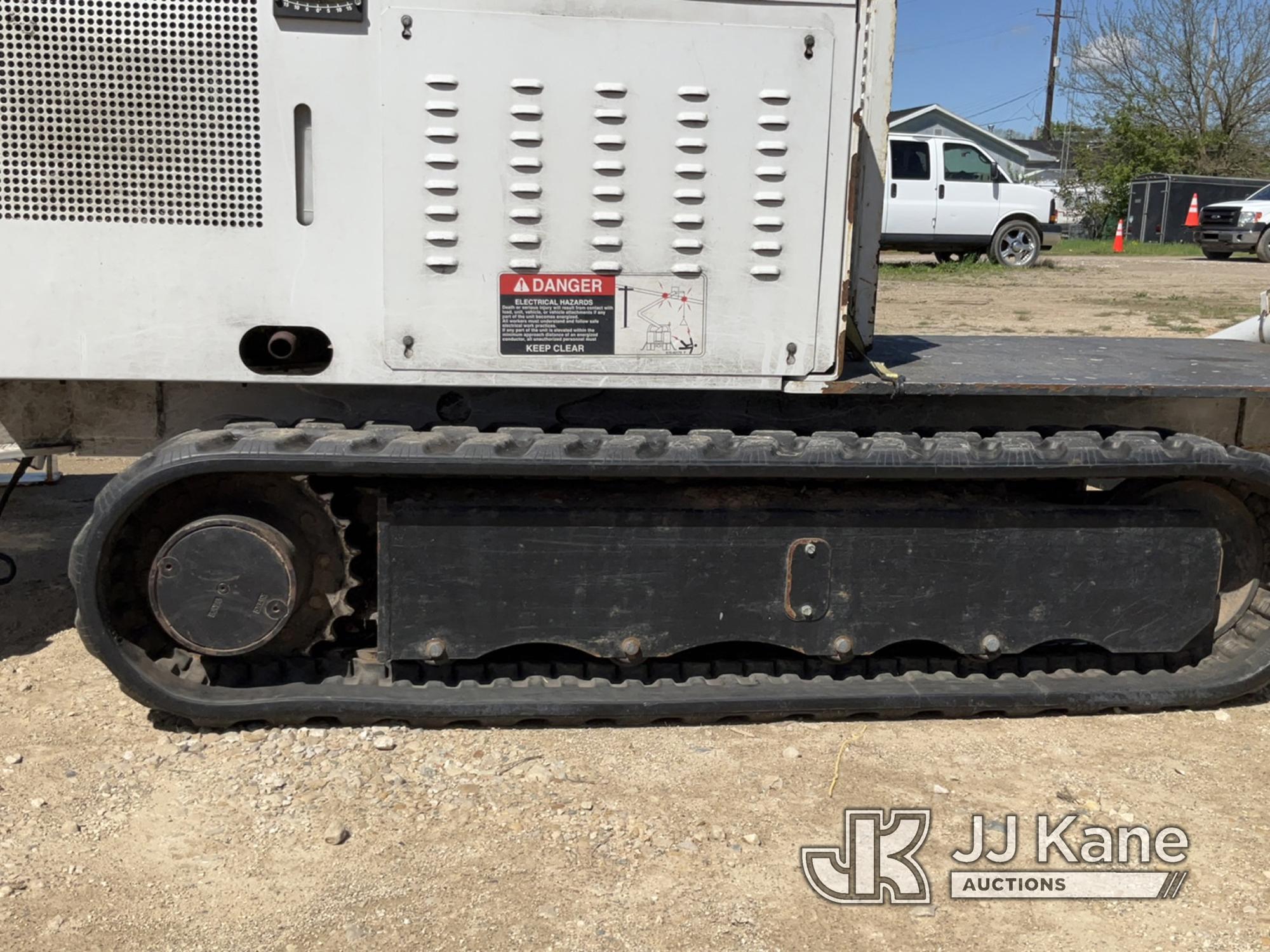 (Charlotte, MI) Altec AT37GW, Articulating & Telescopic Bucket mounted on 2017 Altec Crawler Back Ya