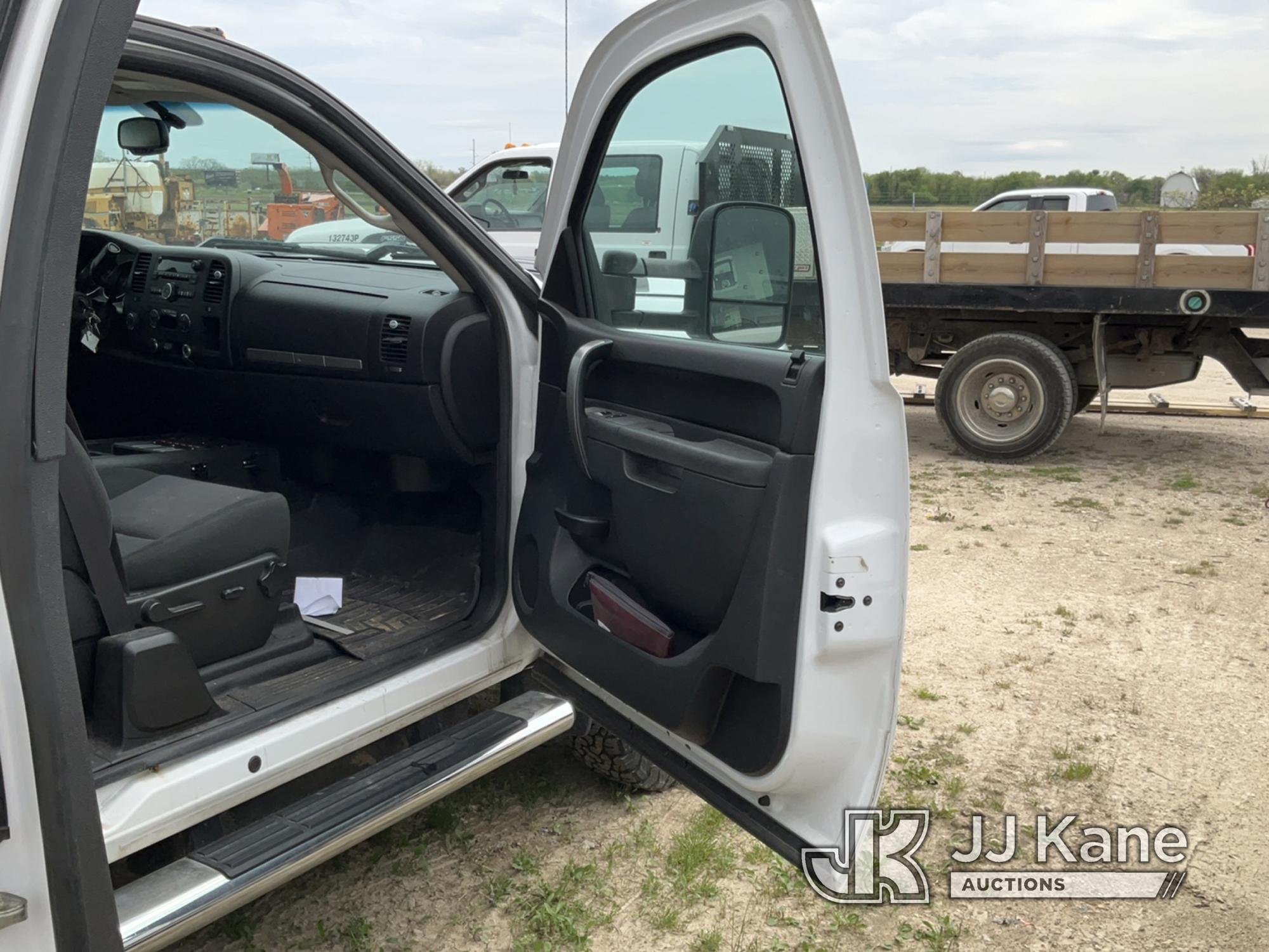 (Charlotte, MI) 2013 Chevrolet Silverado 3500HD 4x4 Service Truck No Crank With Jump, Condition Unkn