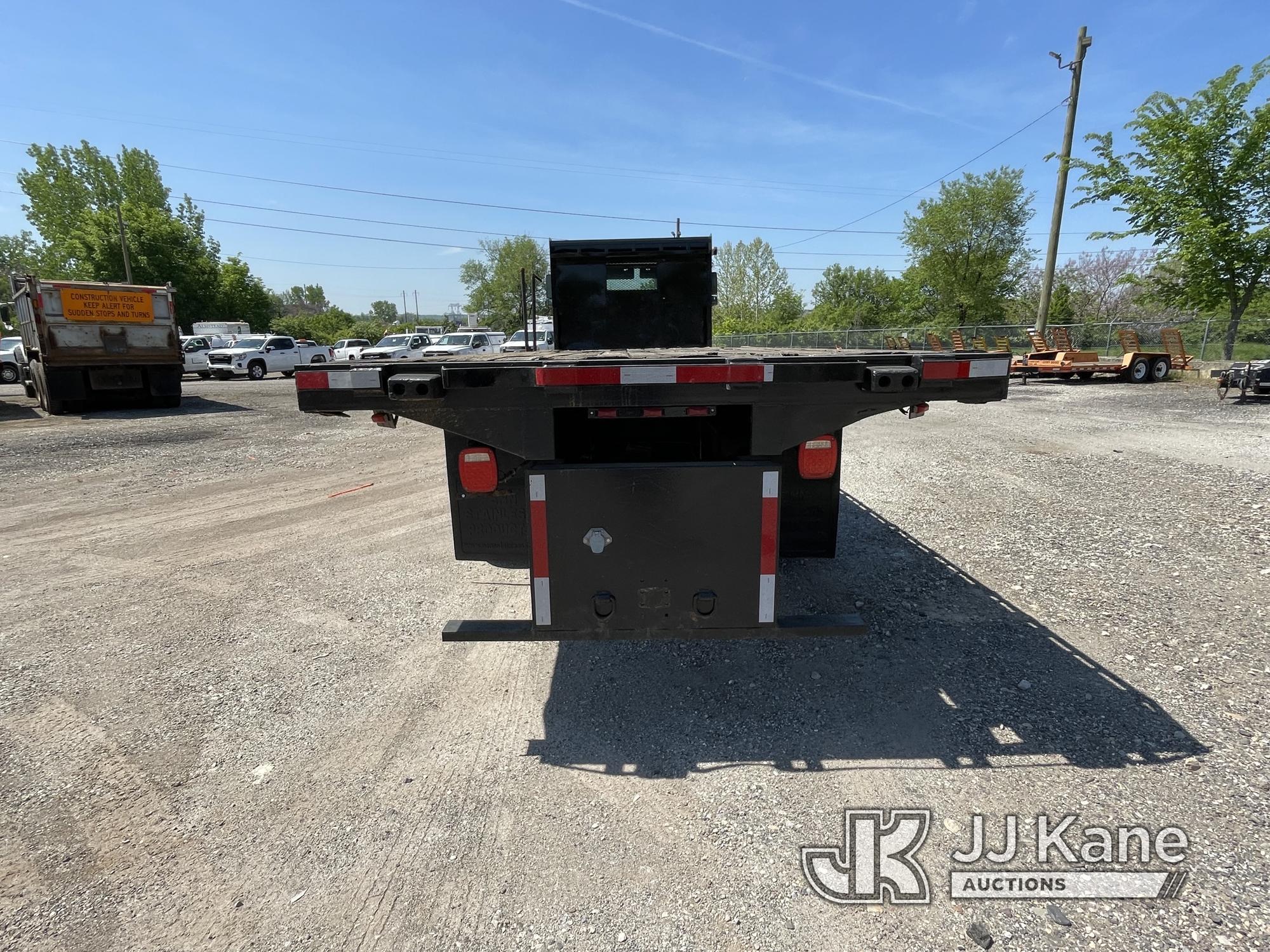 (Plymouth Meeting, PA) 2007 Volvo VHD T/A Flatbed Truck Runs & Moves, Body & Rust Damage