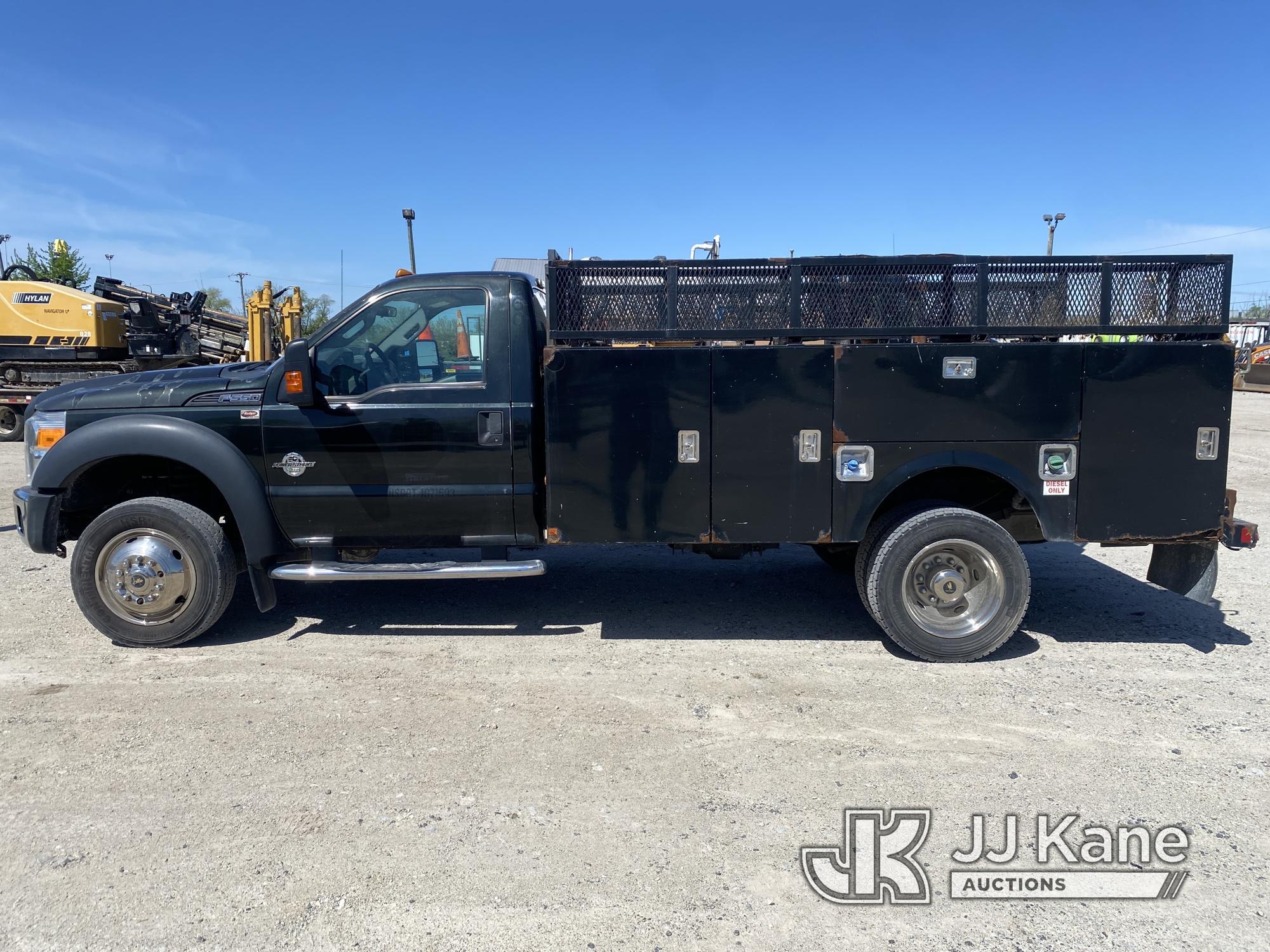 (University Park, IL) 2014 Ford F550 Service Truck Runs & Moves) (Paint Peeling on Hood, Check Engin