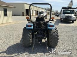 (Fort Wayne, IN) New Holland TC33D Utility Tractor Runs & Moves) (Bad Battery