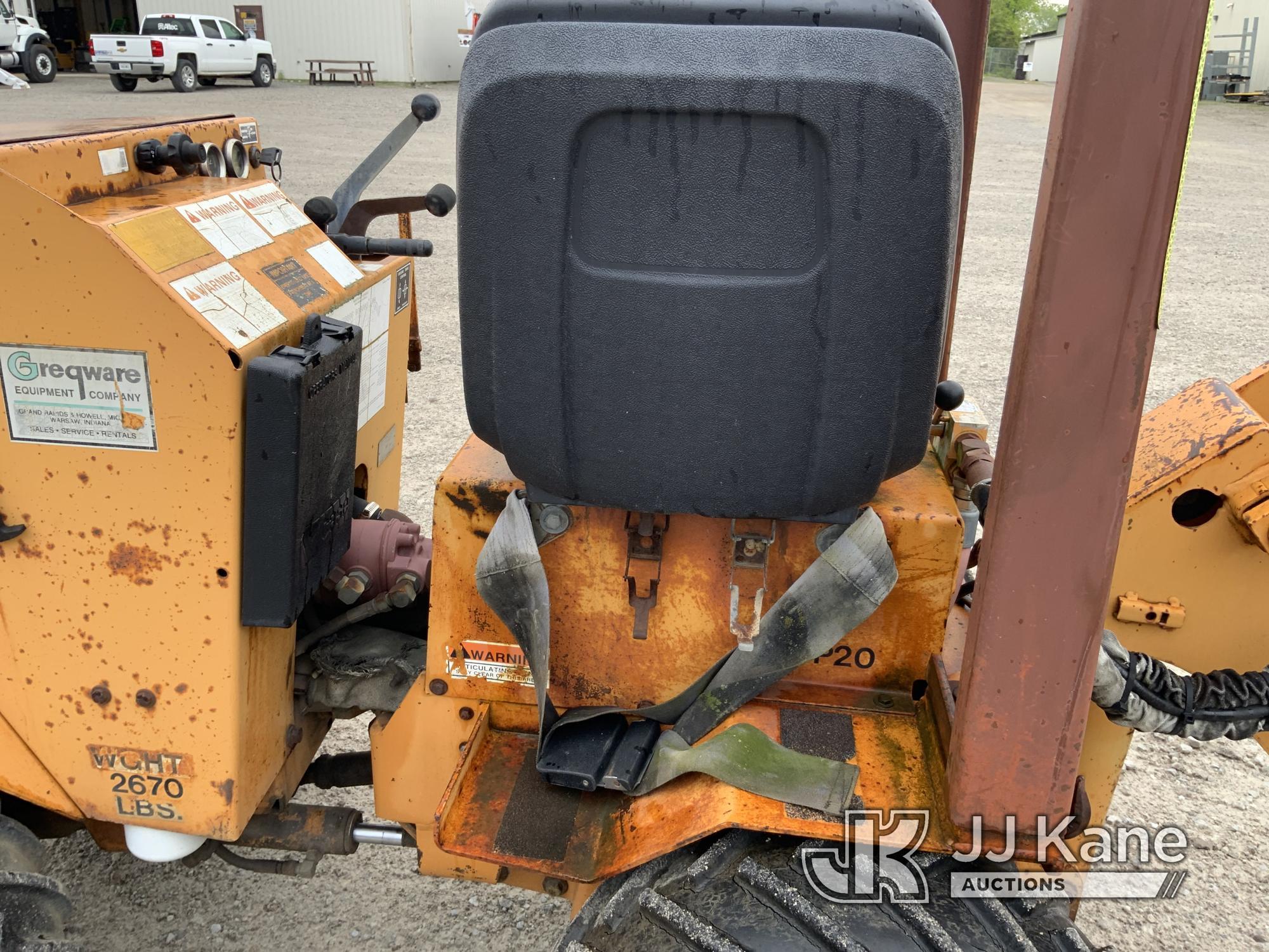 (Fort Wayne, IN) 1994 Case Maxi Sneaker C Articulating Rubber Tired Trencher Runs & Operates