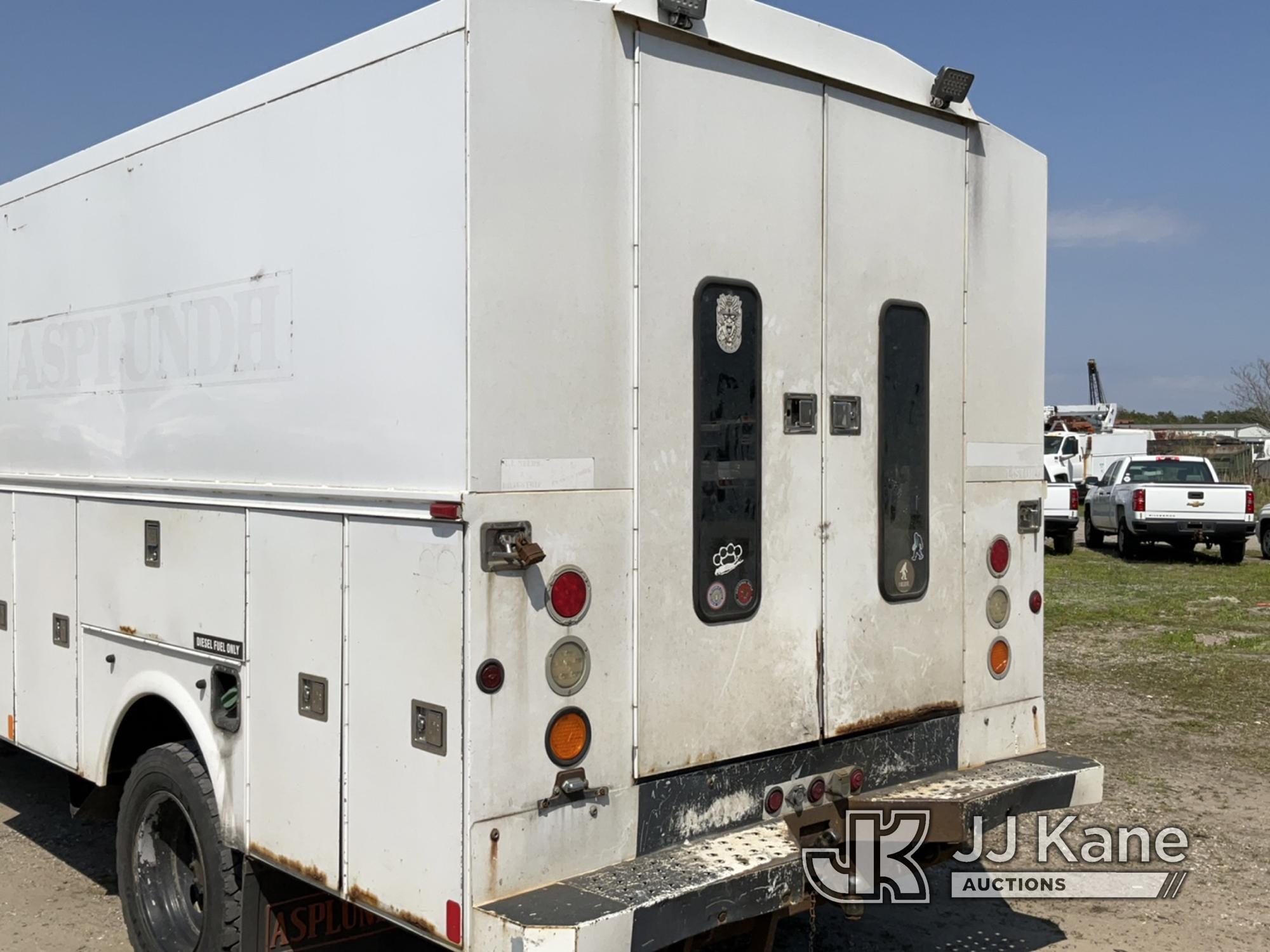 (Bellport, NY) 2012 Ford F550 Enclosed High-Top Service Truck Not Running, Condition Unknown, Bad En