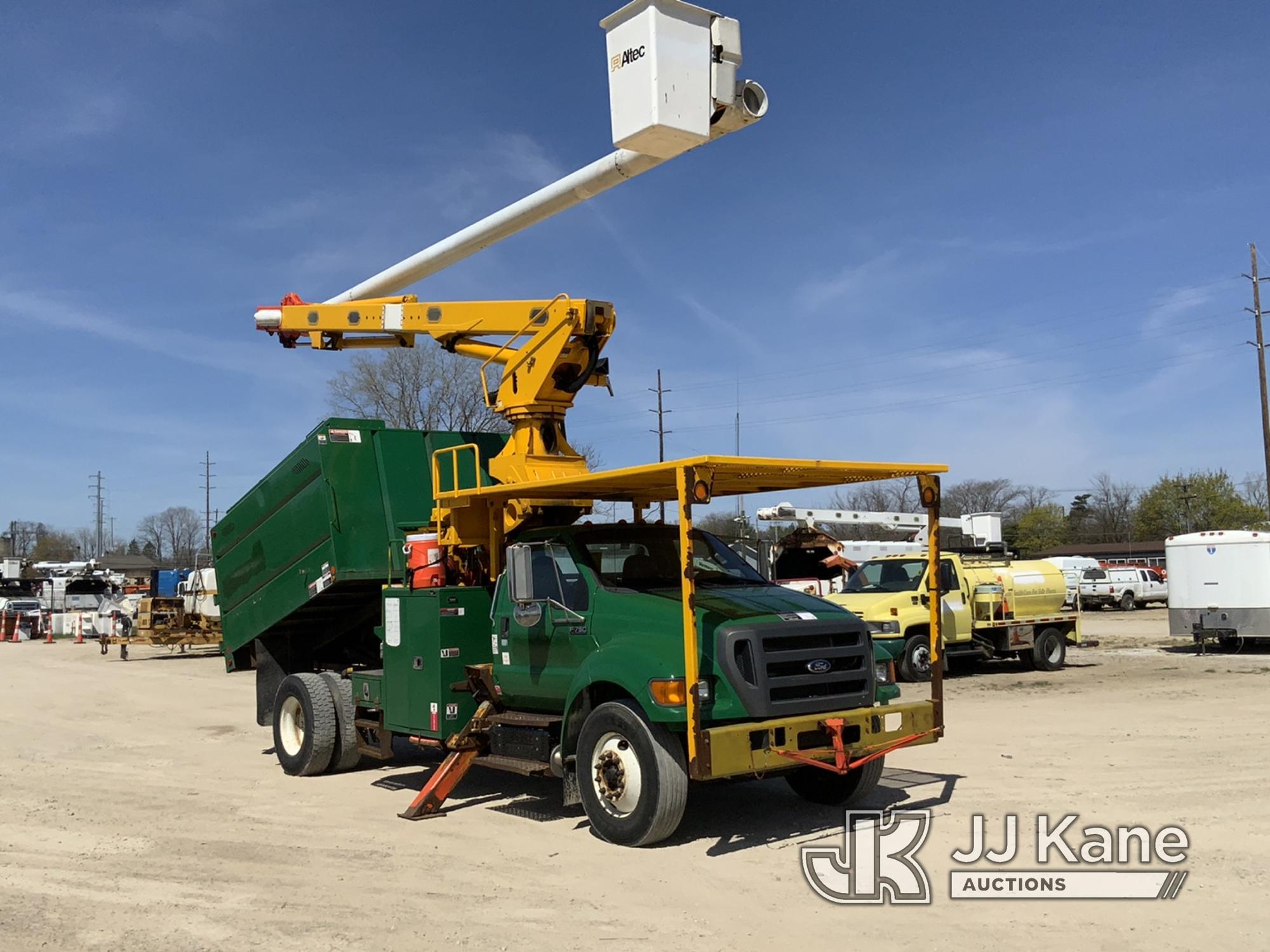 (Charlotte, MI) Altec LR760E70, Over-Center Elevator Bucket Truck mounted behind cab on 2015 Ford F7