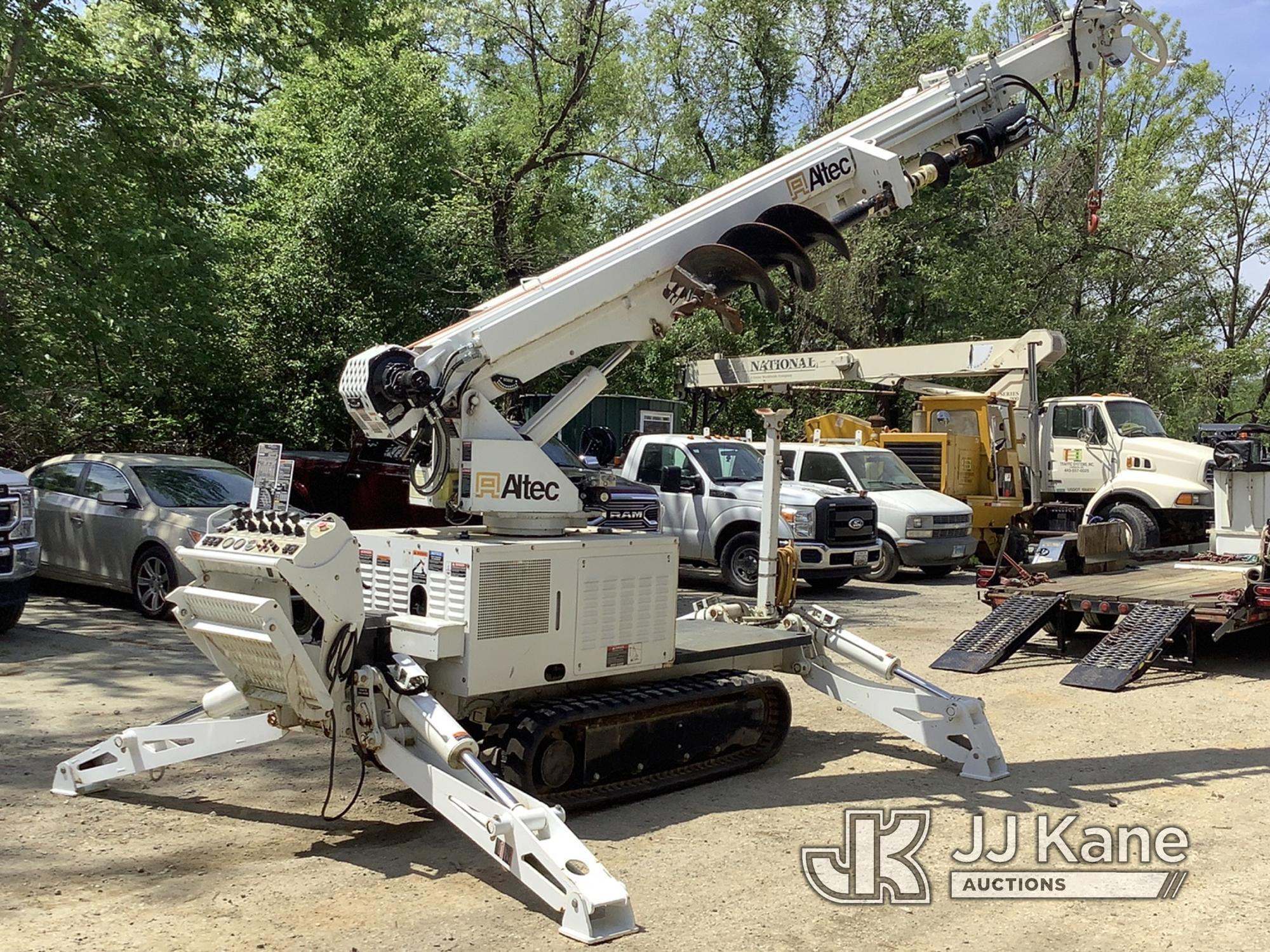 (Harmans, MD) 2018 Altec DB37 Mini Digger Derrick with Bucket, Sold With JJ Kane ID 5FTCE2525J100620