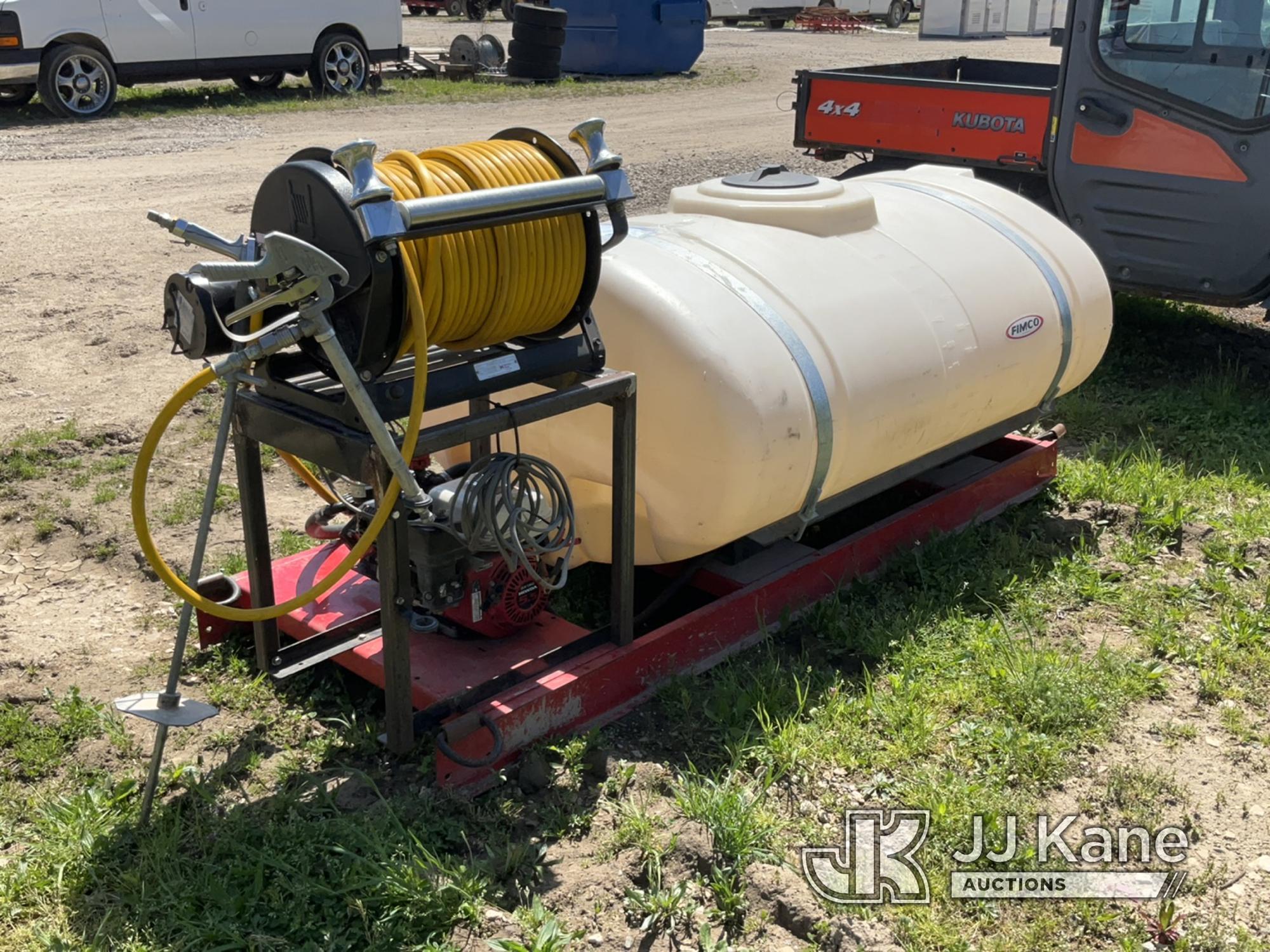 (Charlotte, MI) Sprayer Unit Runs, Operates, Push Button Starter - No Battery