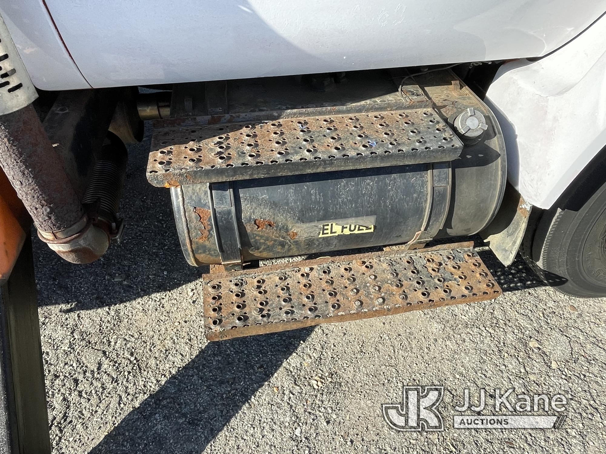 (Plymouth Meeting, PA) Terex/Telelect XL4045, Digger Derrick rear mounted on 2006 Ford F750 Flatbed/