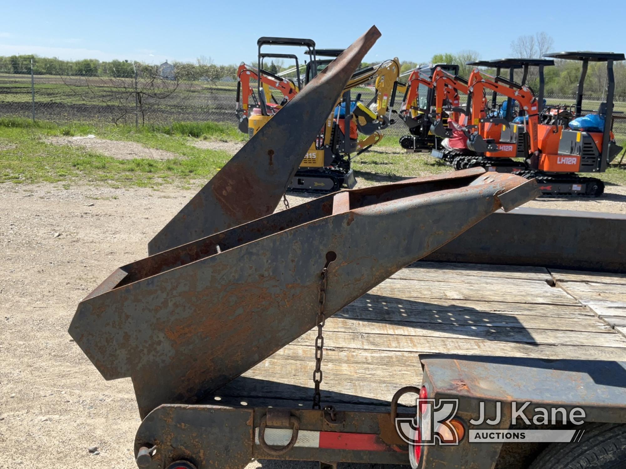 (Charlotte, MI) 2001 Belshe Industries T/A Tagalong Utility Trailer Rust, Body Damage