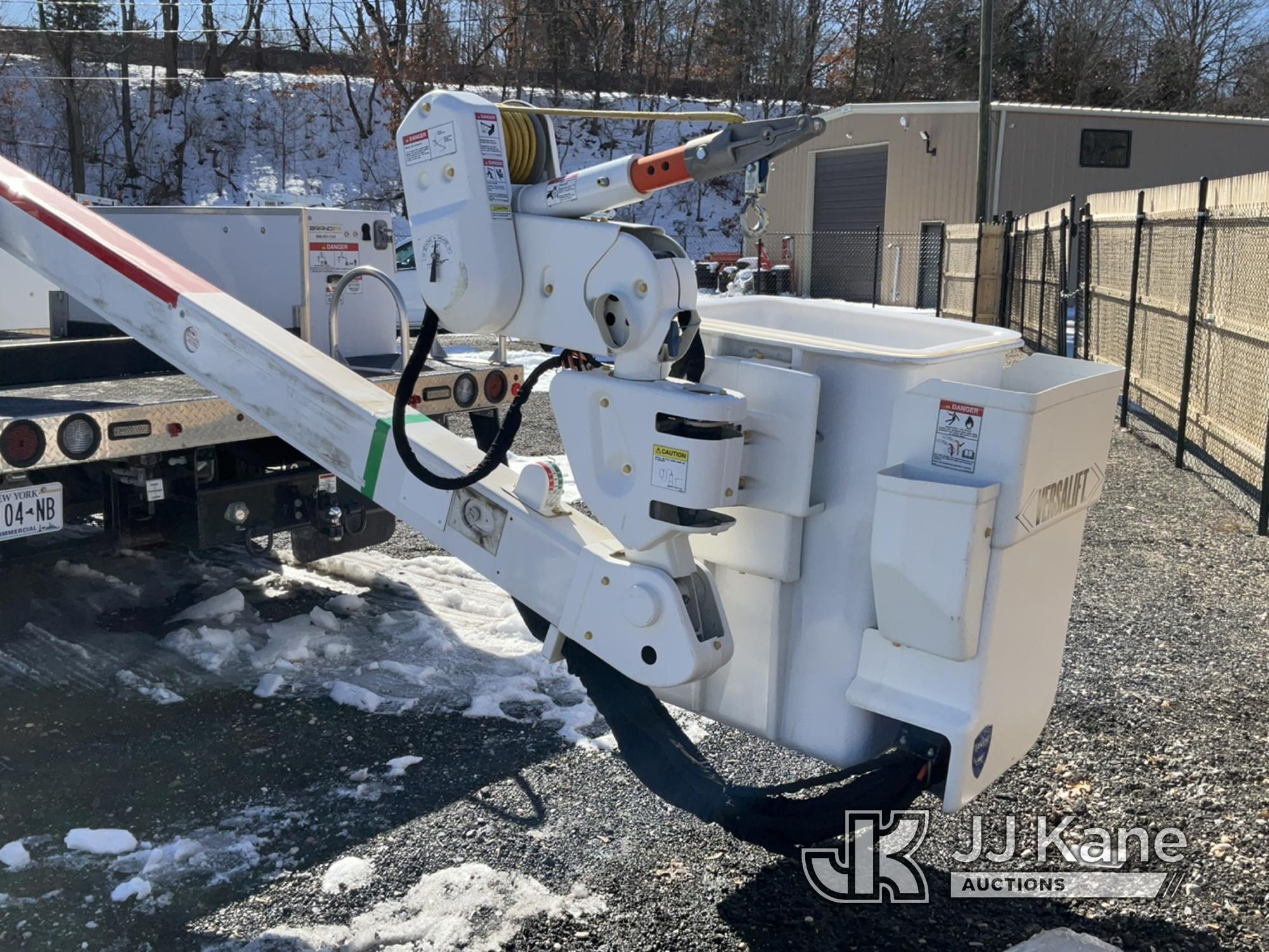 (Kings Park, NY) Versalift VST-40I, Articulating & Telescopic Material Handling Bucket Truck mounted