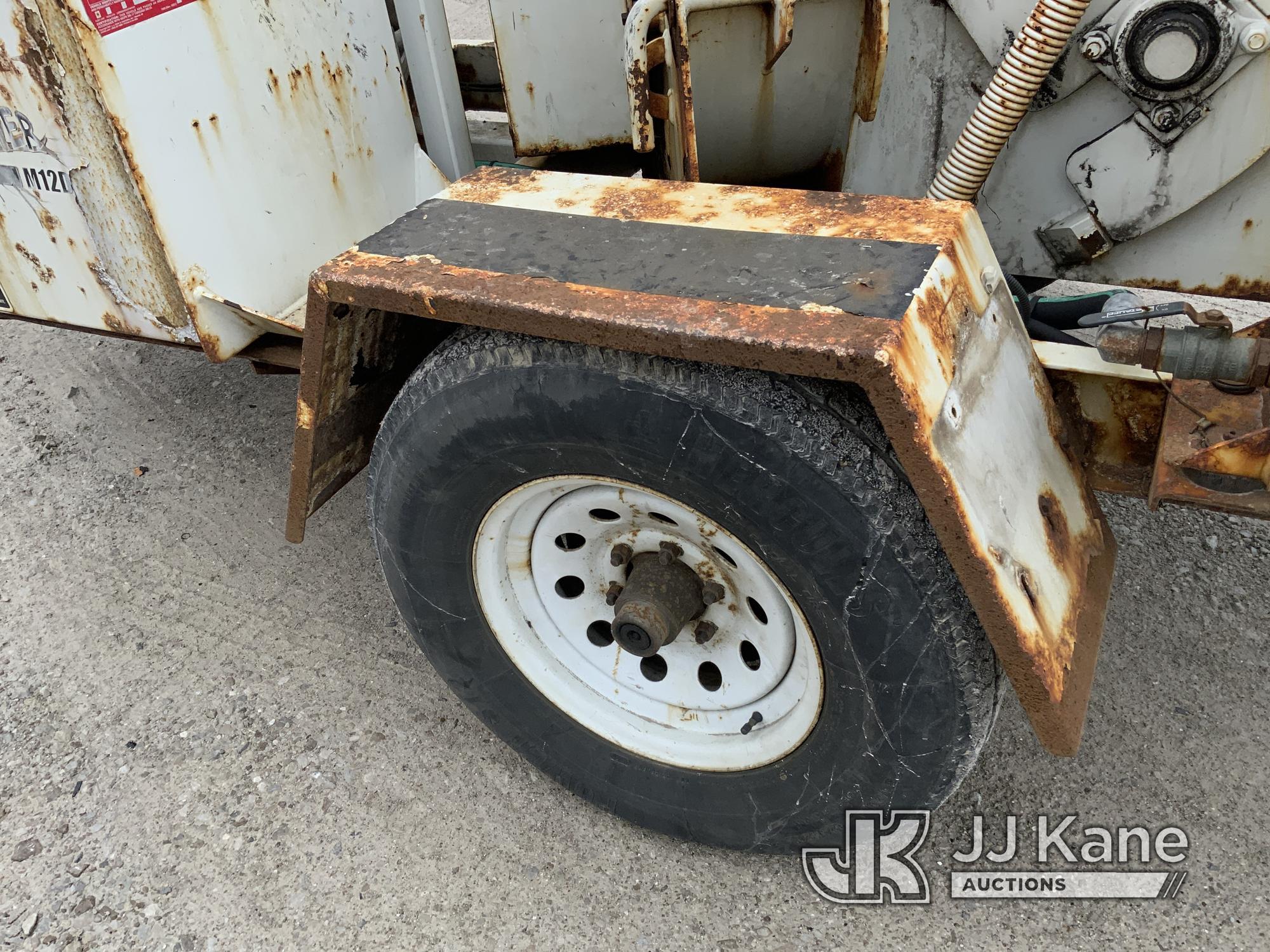 (Fort Wayne, IN) 2016 Morbark M12D Chipper (12in Drum), trailer mtd. NO TITLE) (Runs & Operates) (Ru