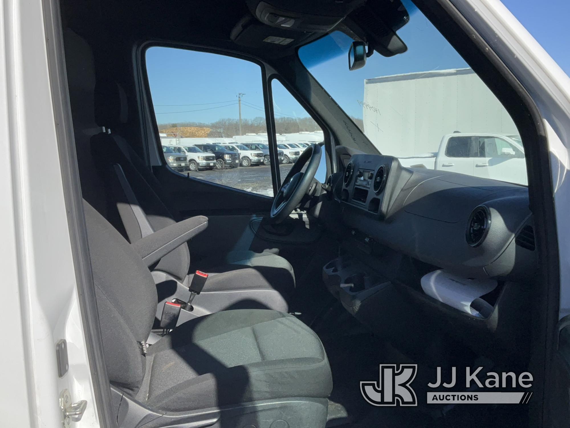 (Kings Park, NY) 2022 Mercedes-Benz Sprinter 2500 Cable Splicing Van Runs & Moves) (Inspection and R