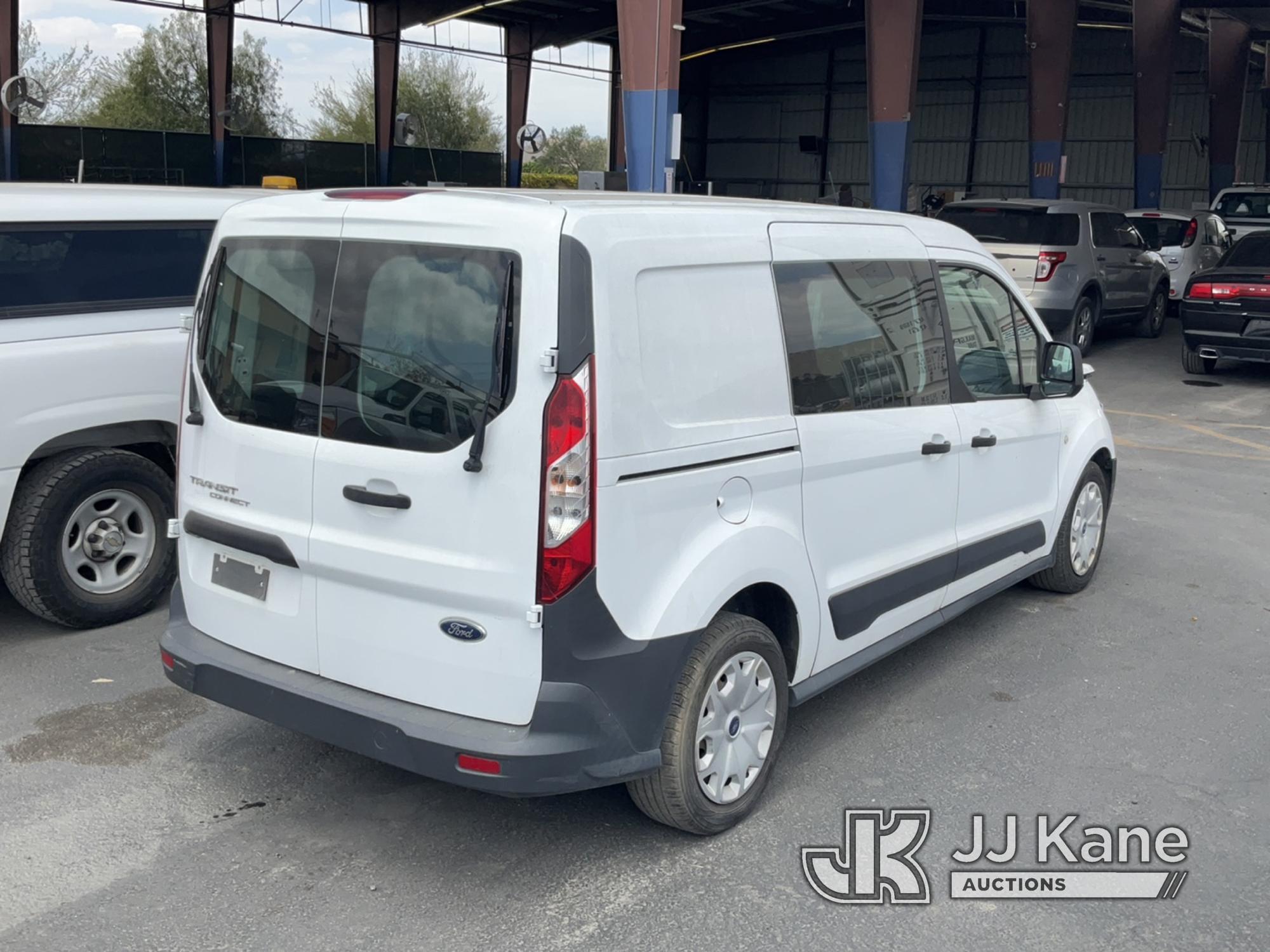 (Jurupa Valley, CA) 2017 Ford Transit Connect Cargo Van Not Running , Wrecked, Must Be Towed , Air B